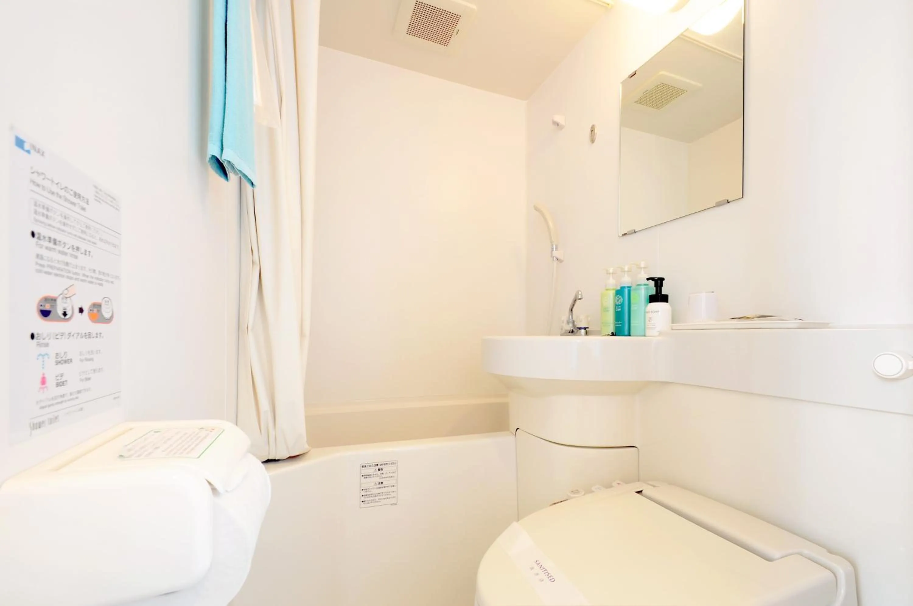 Photo of the whole room in Marine Lodge Marea