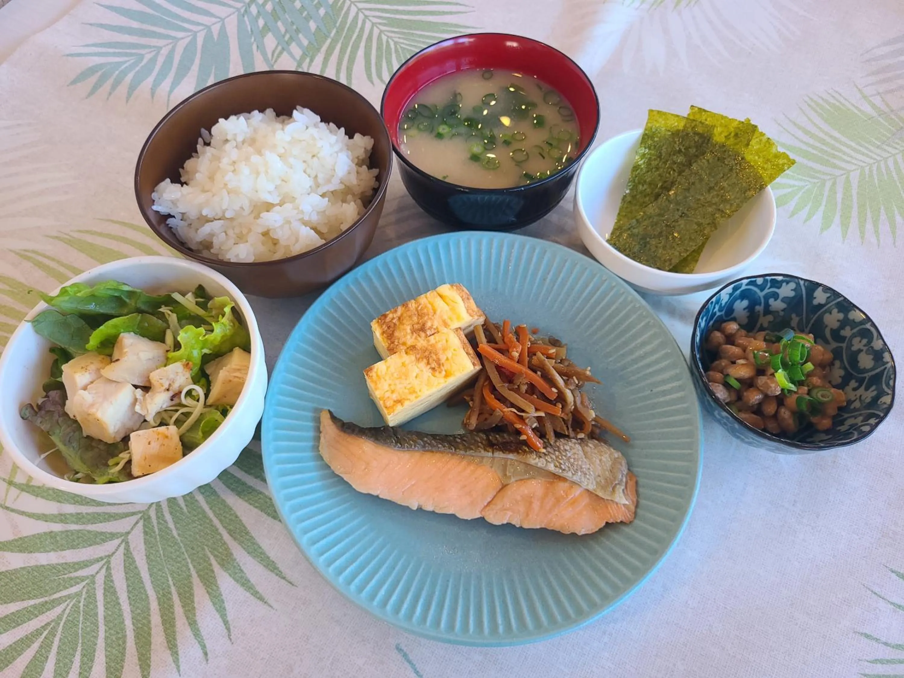 Restaurant/places to eat in Marine Lodge Marea