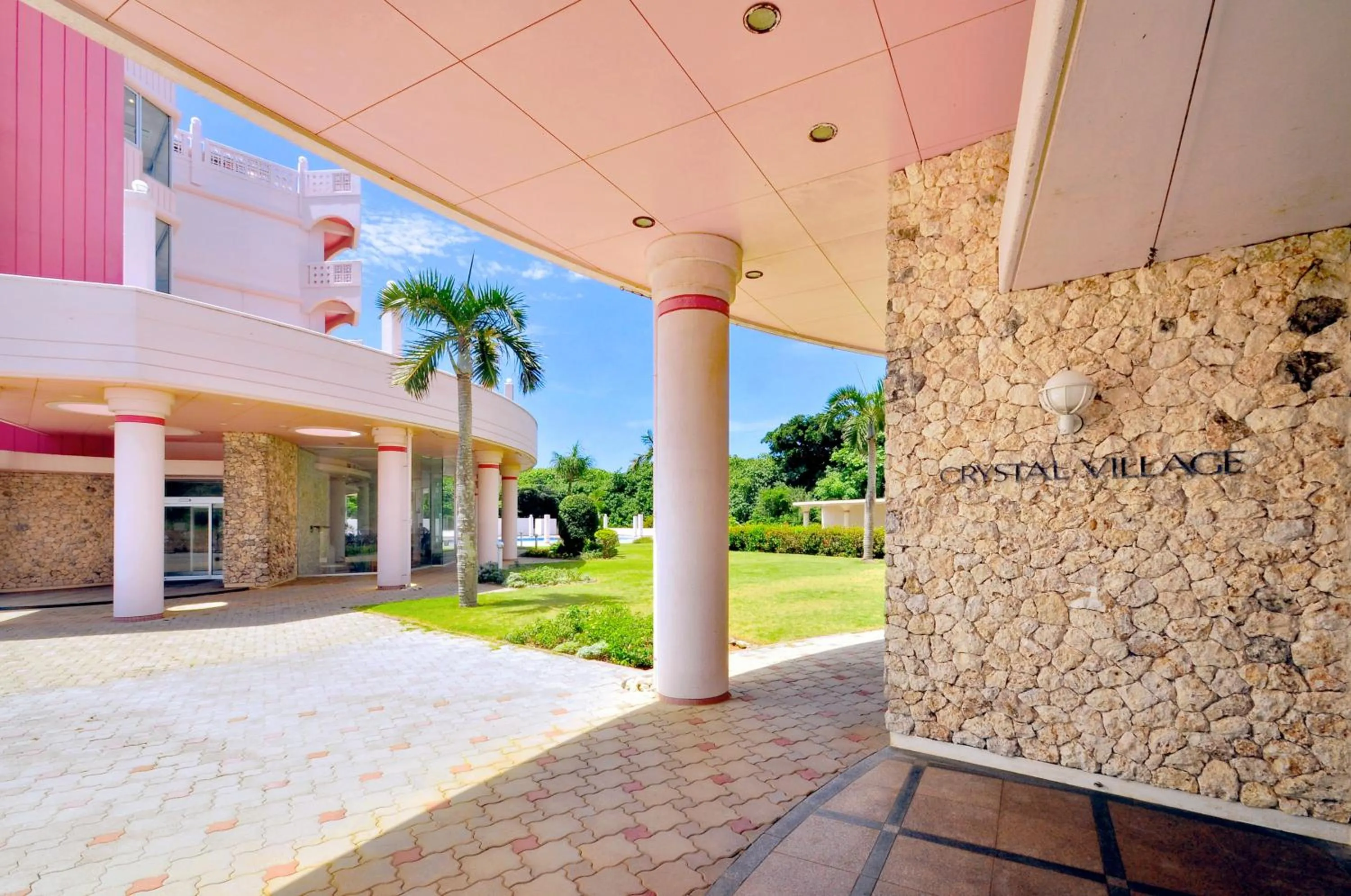 Property building in Marine Lodge Marea