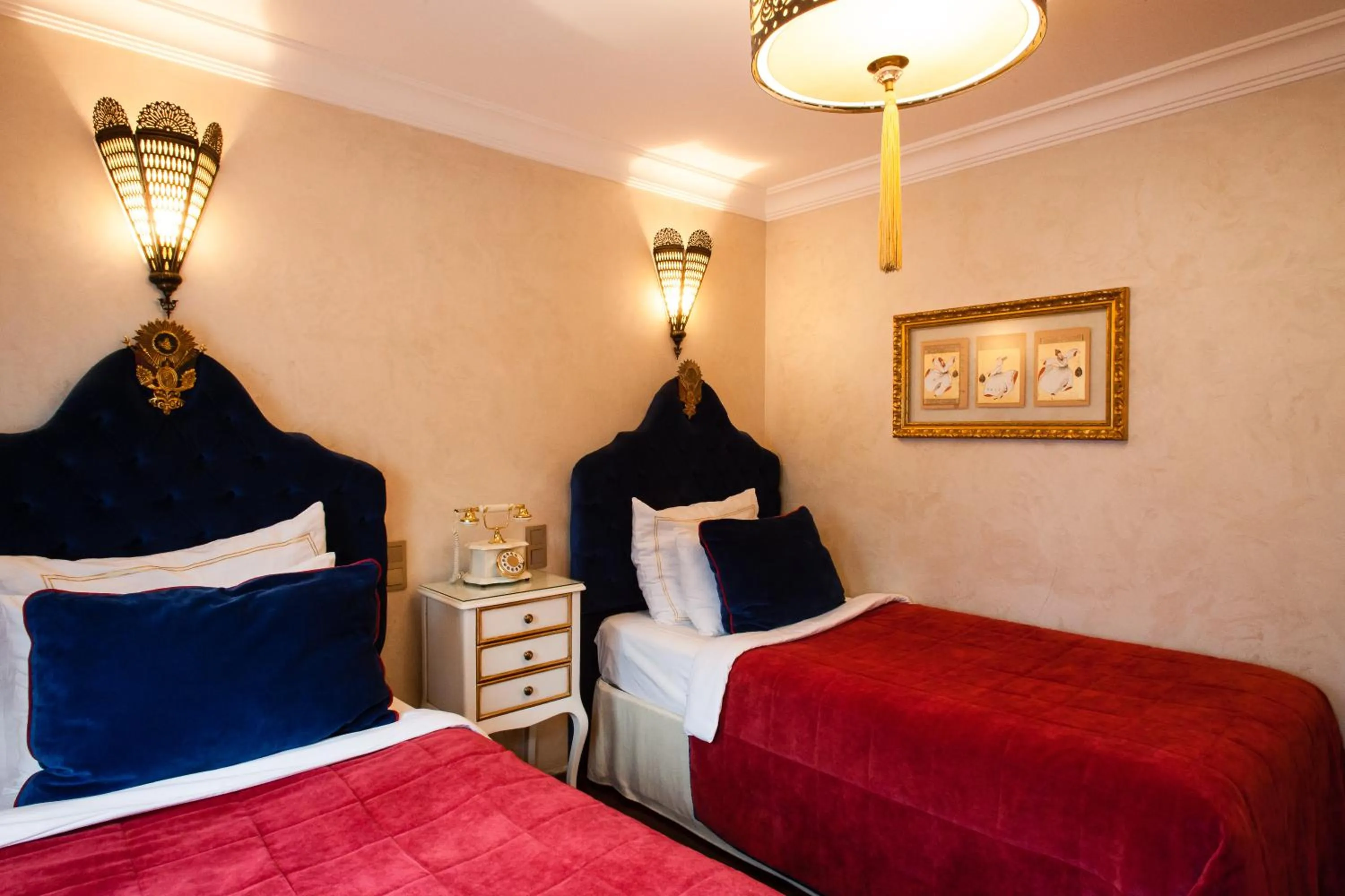 Bed in İstanbul Bosphorus Hotel Symbola