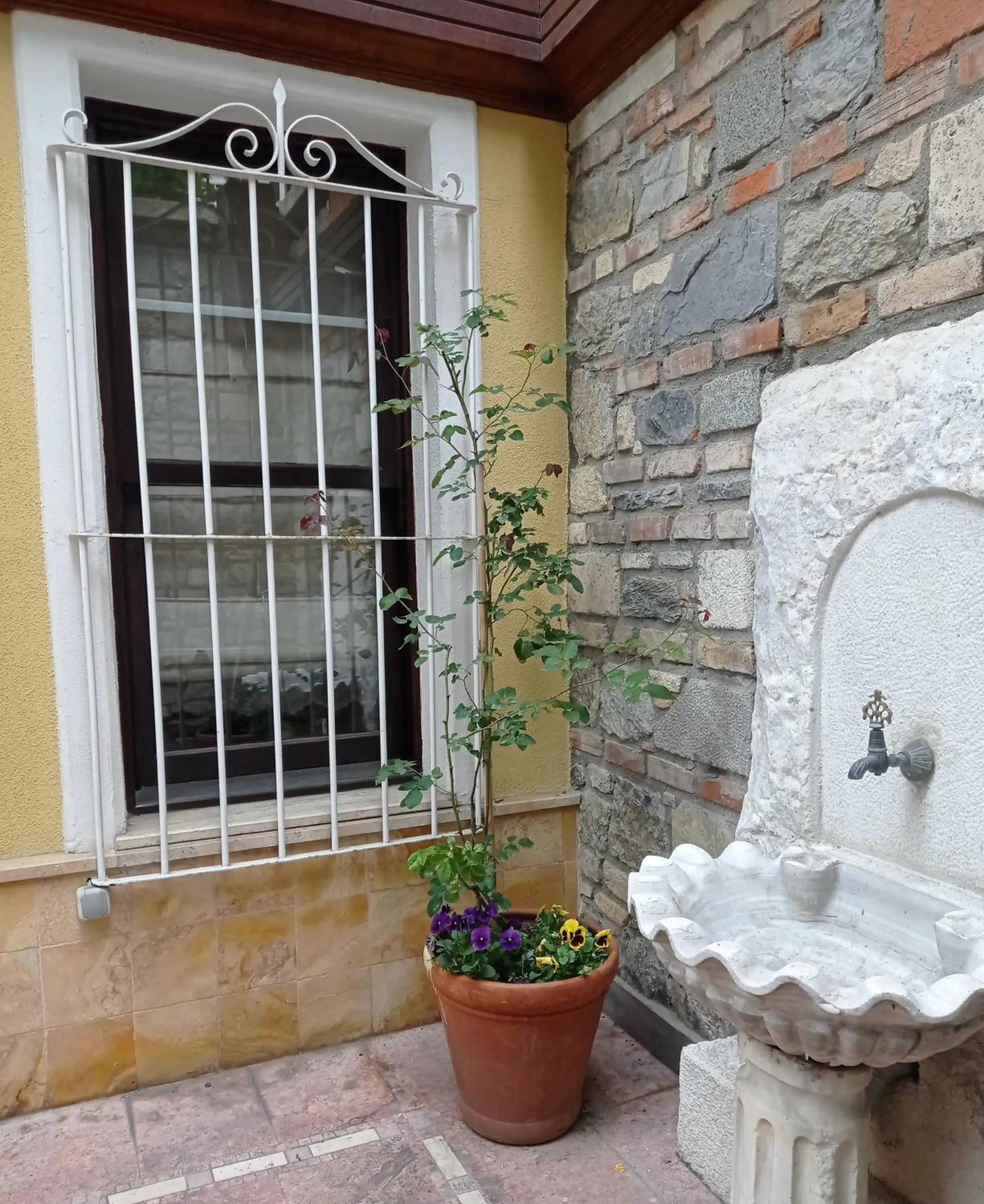 Property building in İstanbul Bosphorus Hotel Symbola