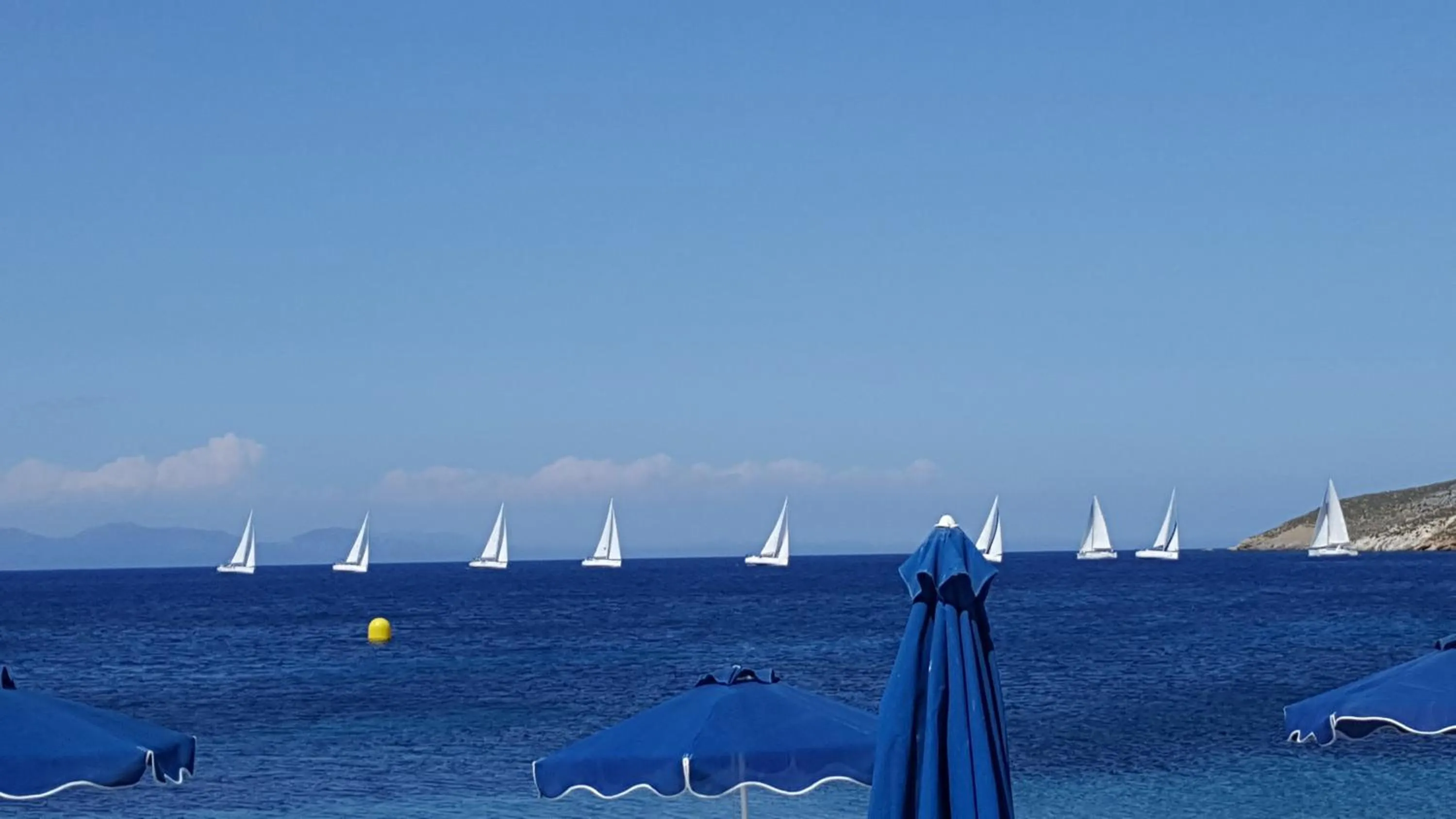 Beach in Dream Island Hotel