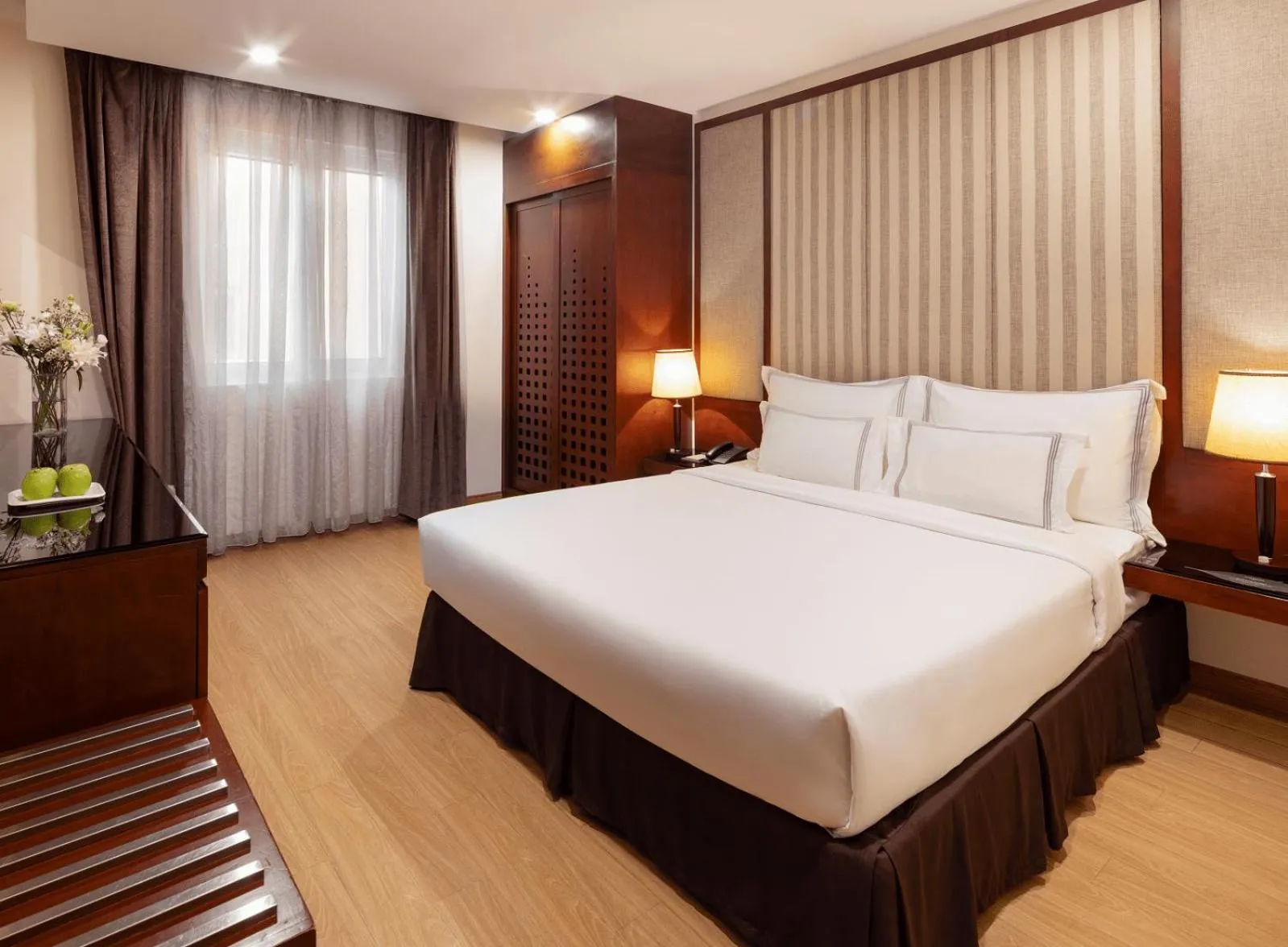 Bedroom, Bed in Paragon Saigon Hotel