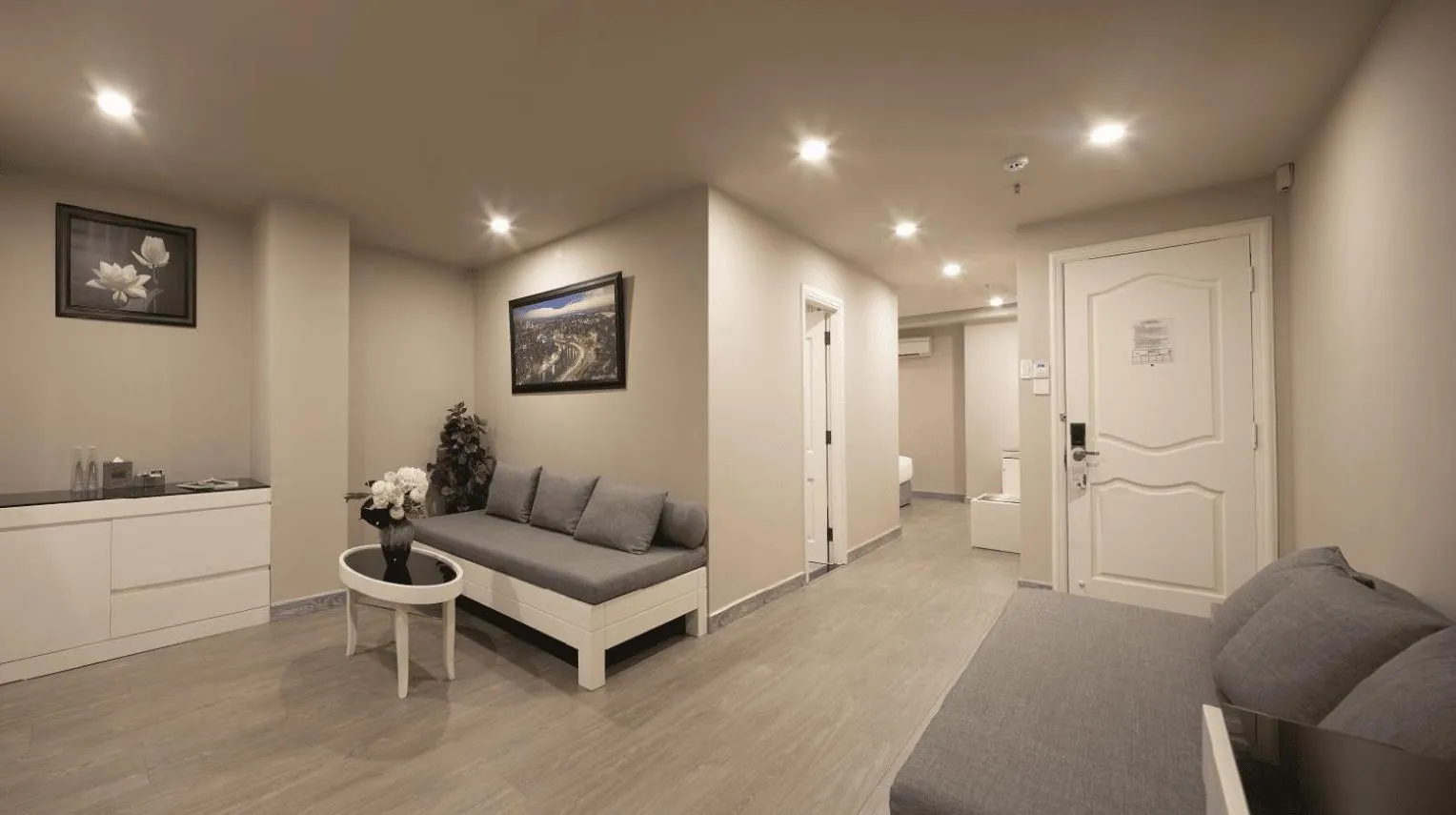 Living room in Paragon Saigon Hotel