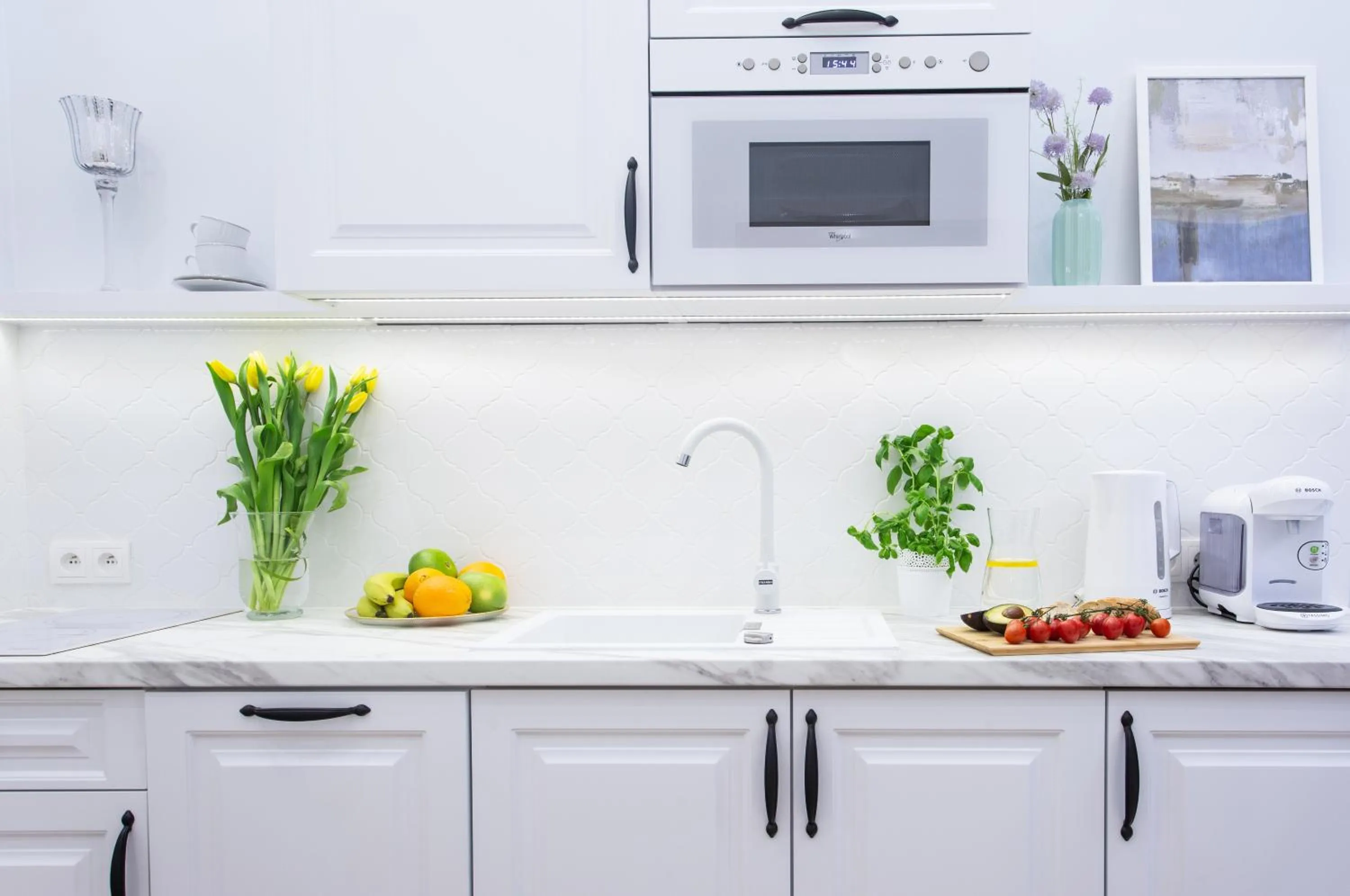 Kitchen or kitchenette in Main Square Apartments