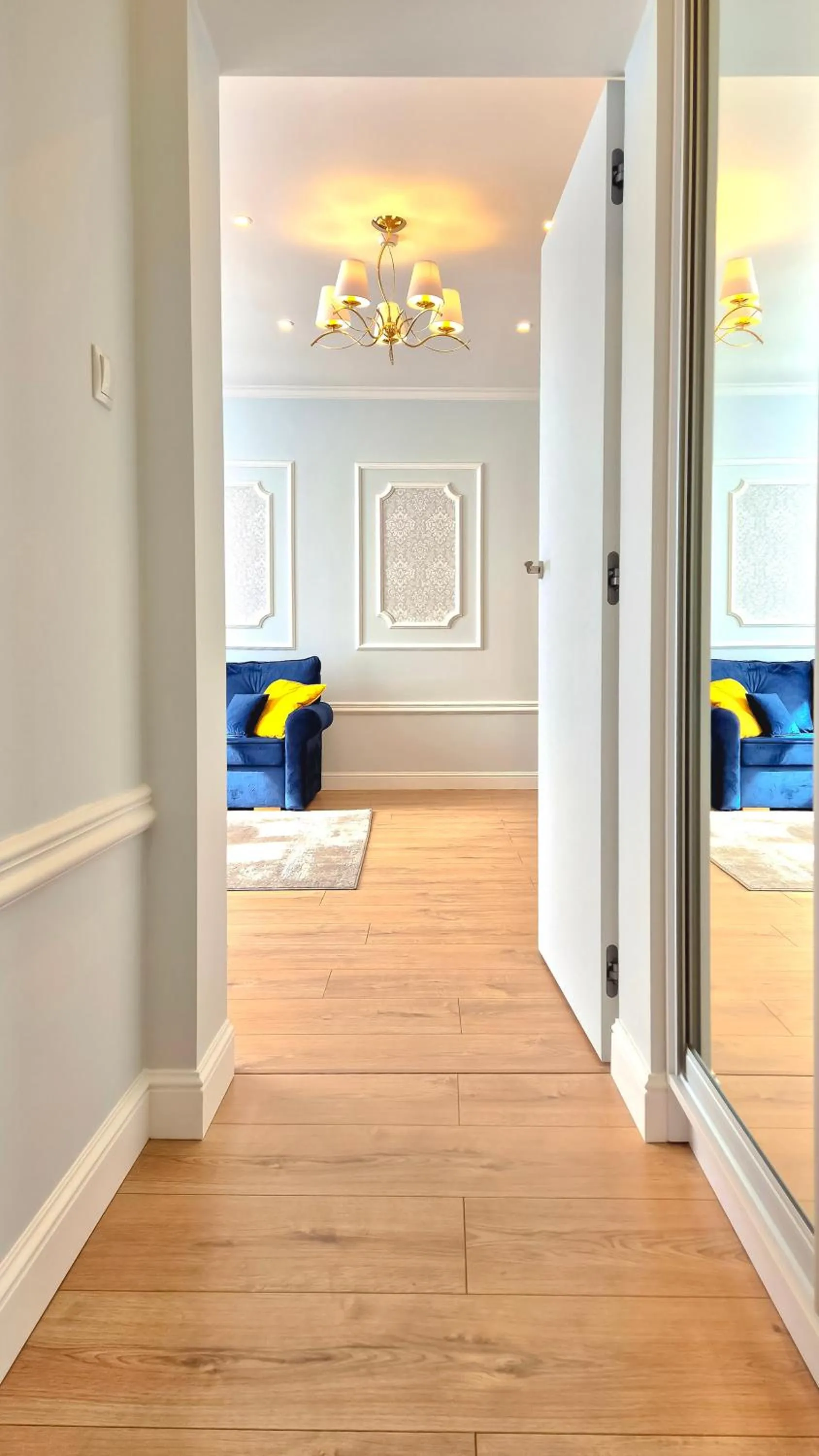 Decorative detail, Bed in Main Square Apartments