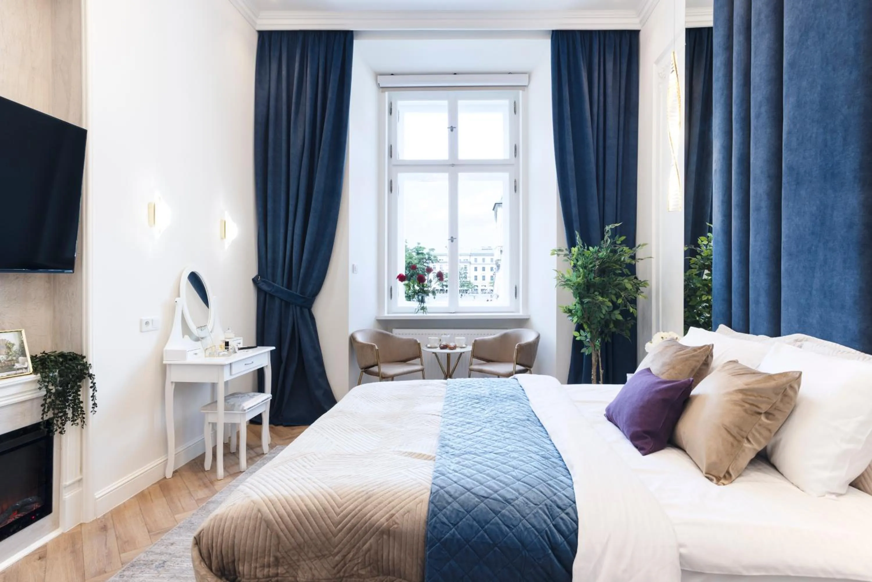 Bed in Main Square Apartments