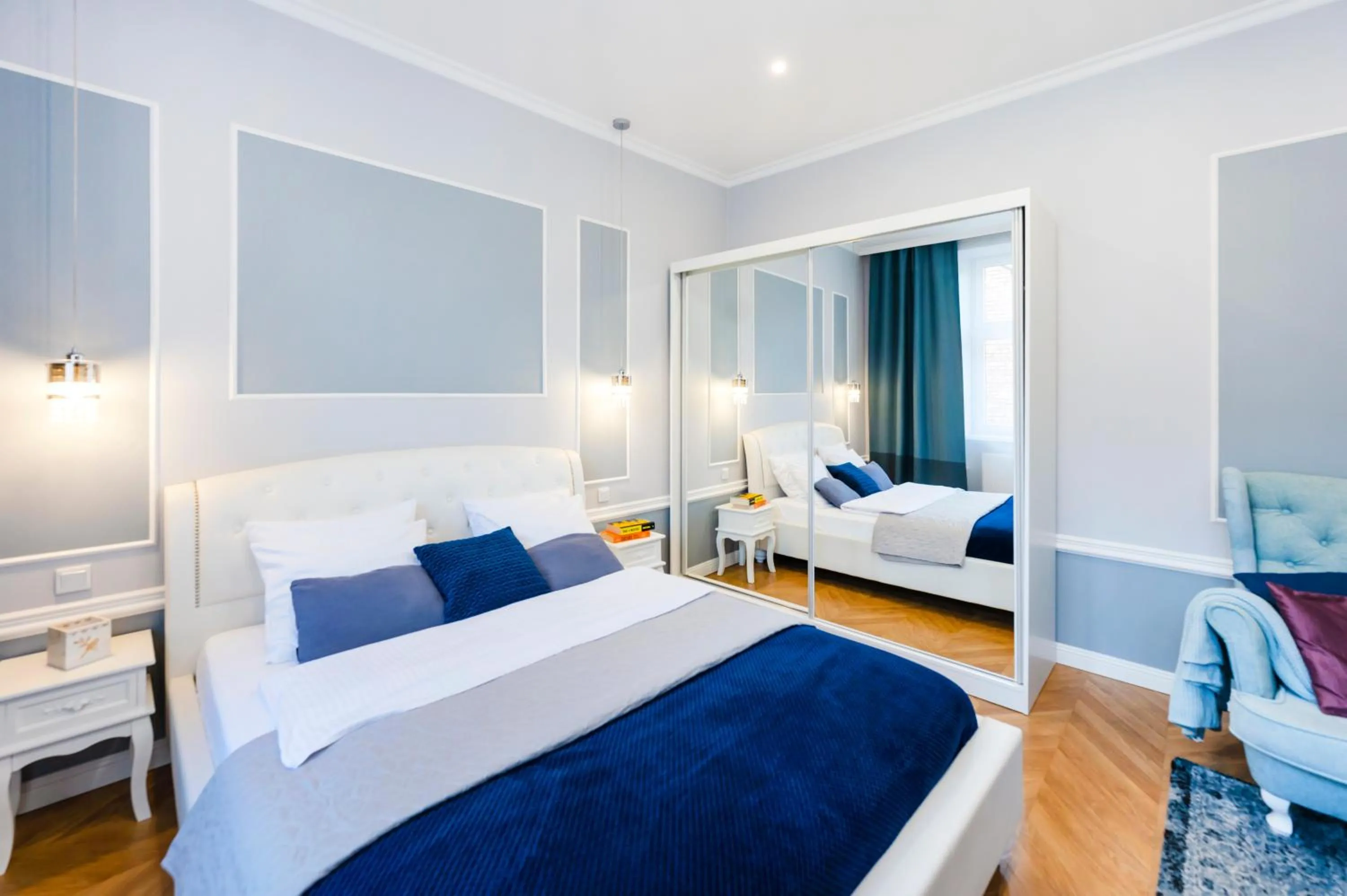 Bed in Main Square Apartments