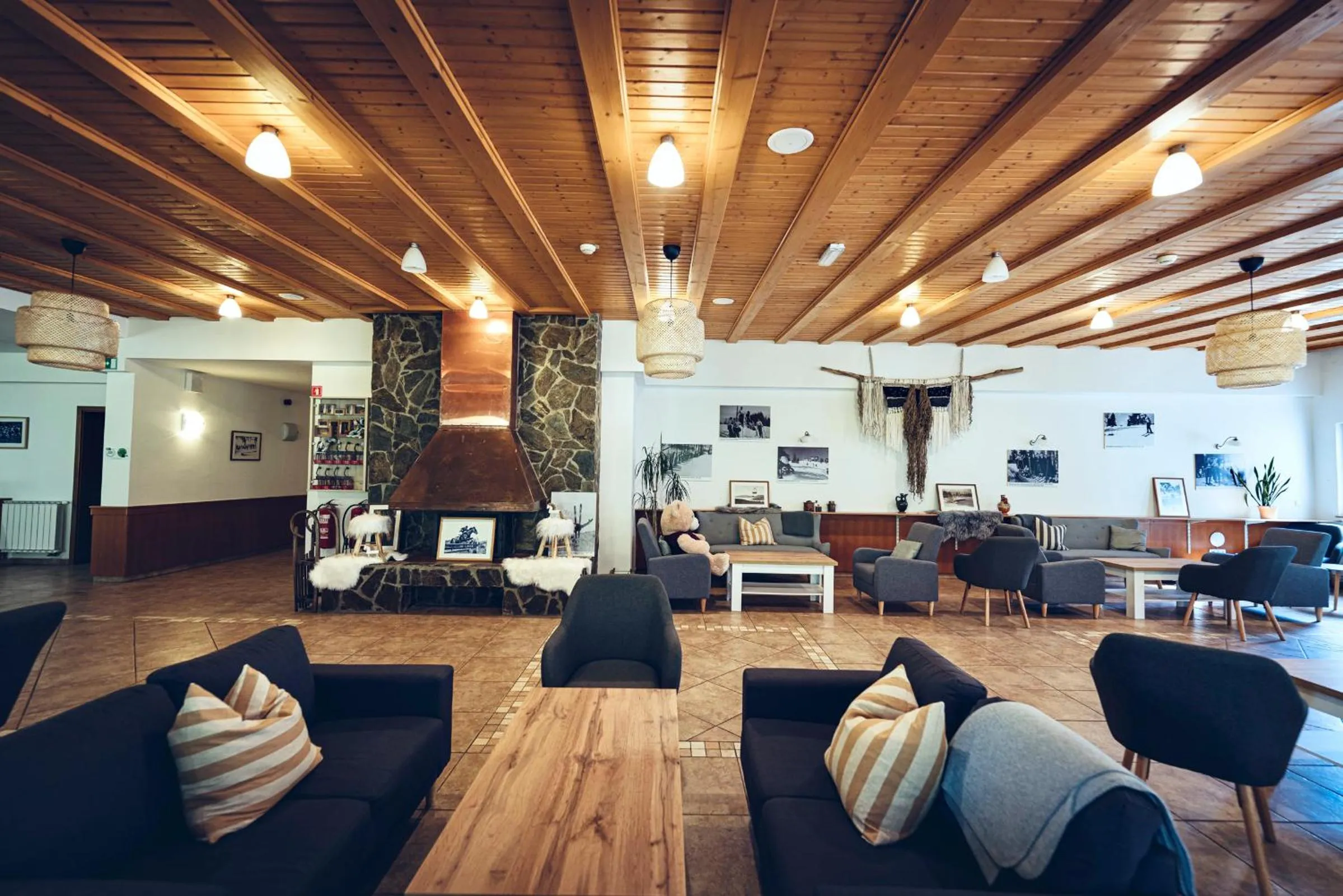 Lobby or reception in Pohorje Village Wellbeing Resort - Wellness & Spa Hotel Bolfenk