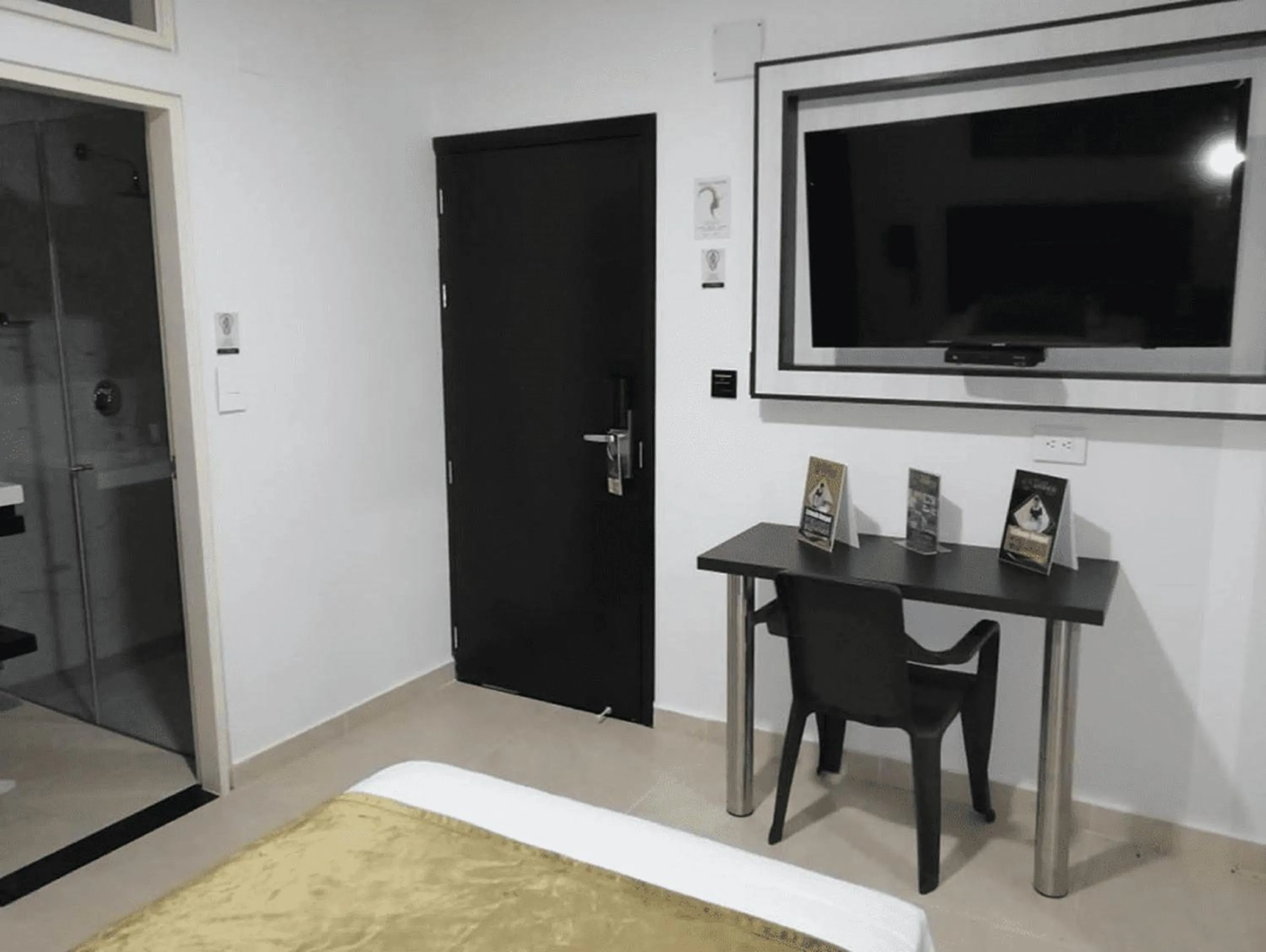 TV and multimedia, Bed in Hotel Andinos Plaza Florencia