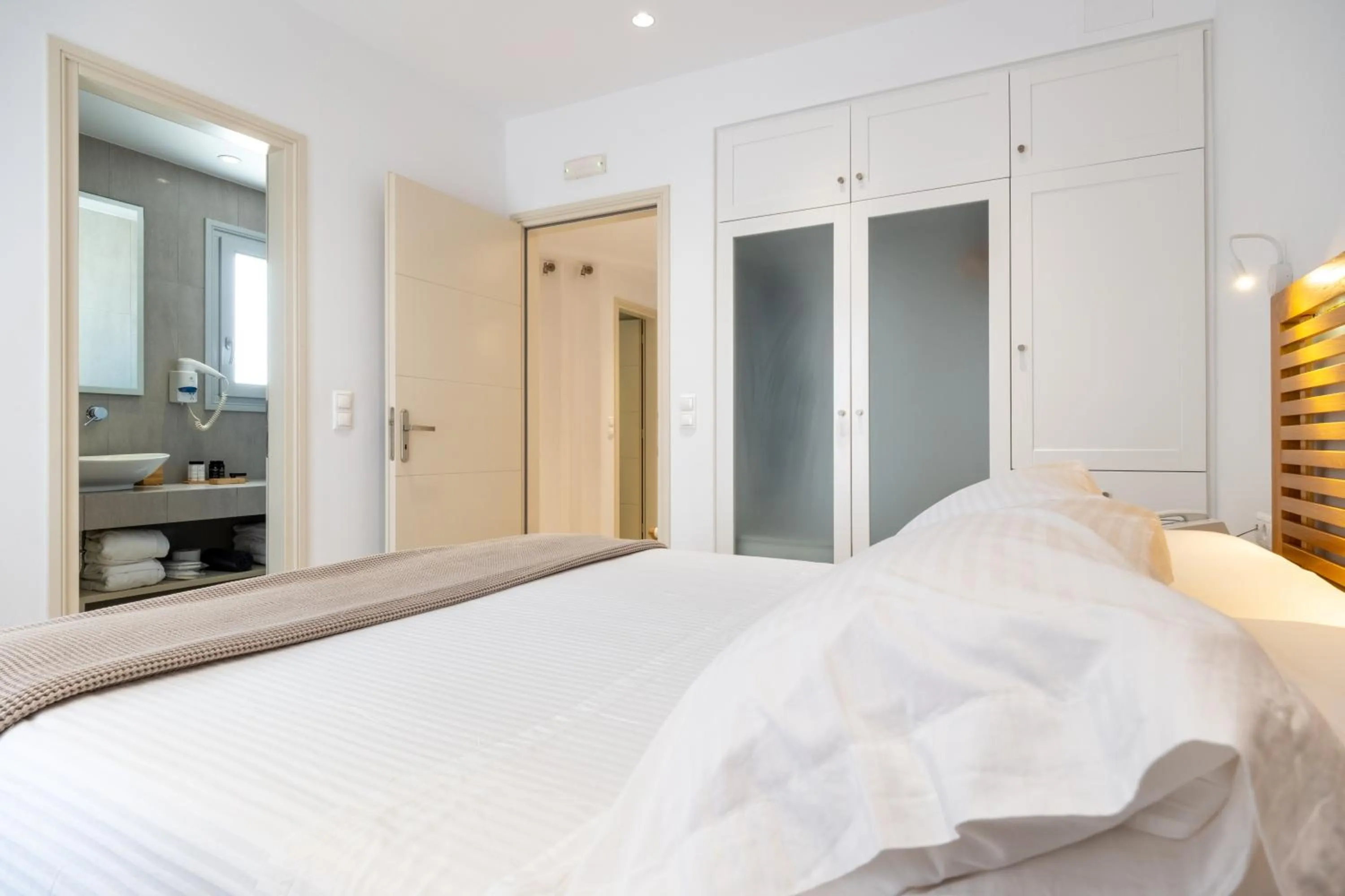 Bed in Anemomylos Residence