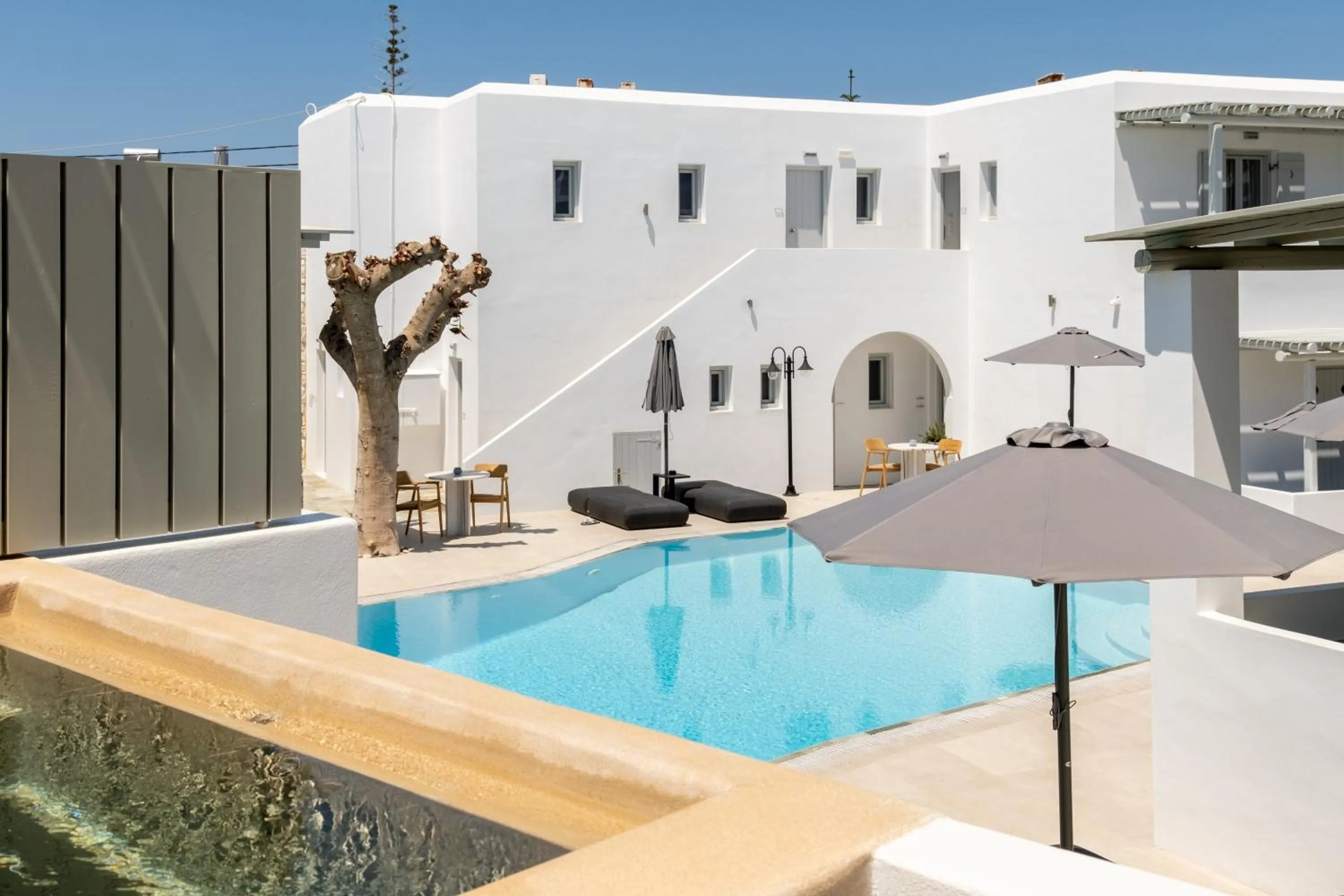 Hot Tub in Anemomylos Residence