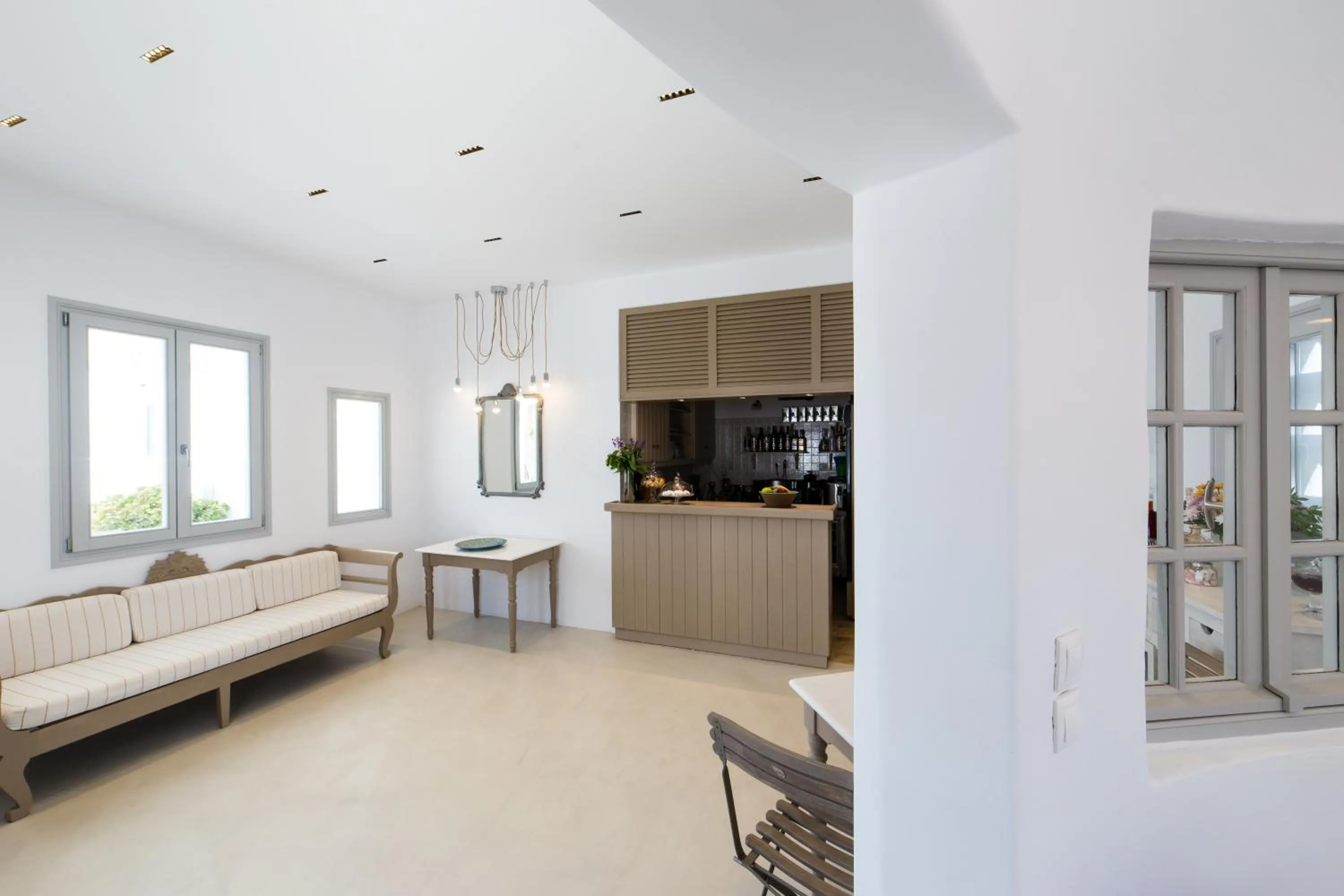 Lounge or bar in Anemomylos Residence