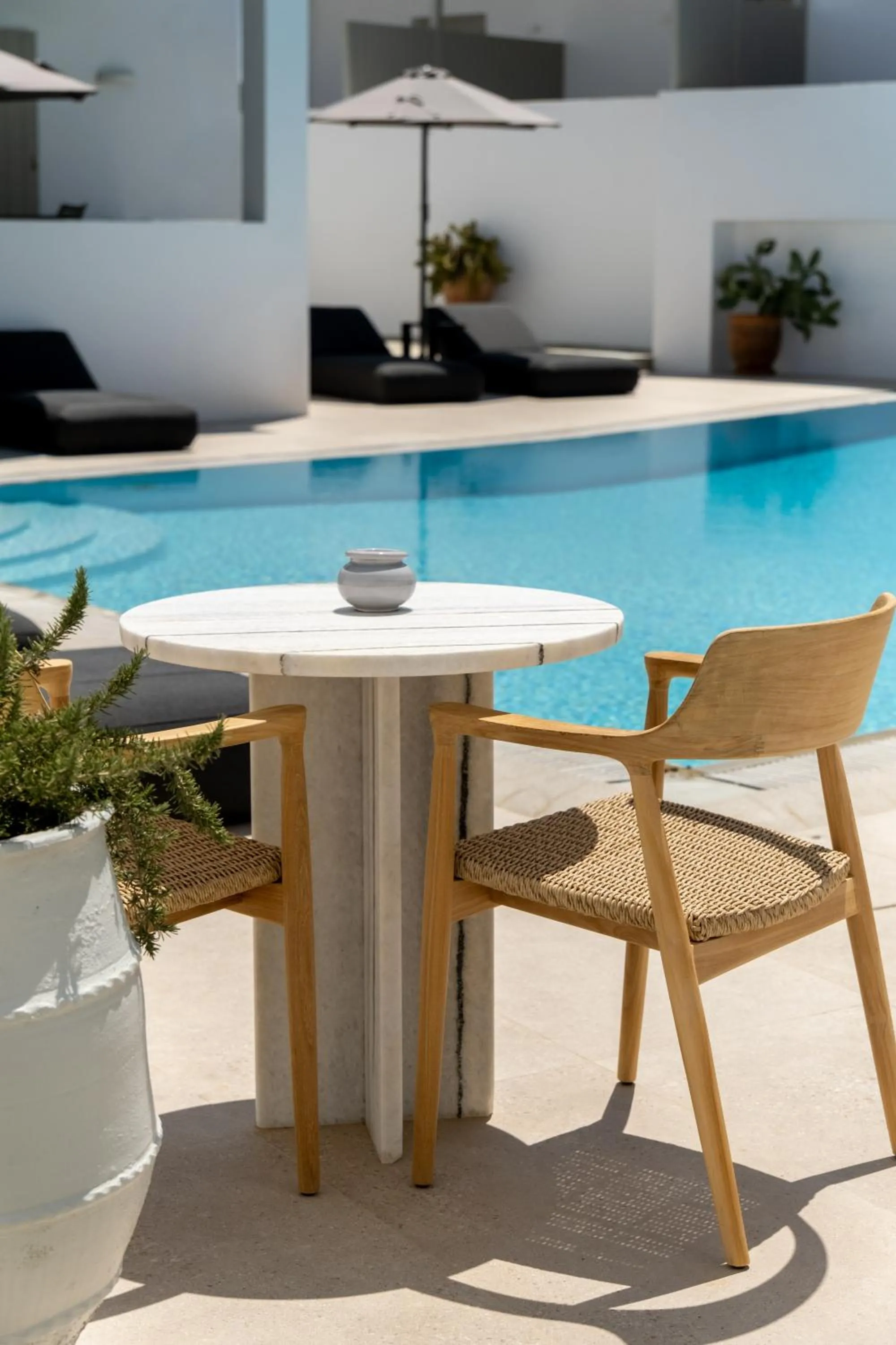 Swimming pool in Anemomylos Residence