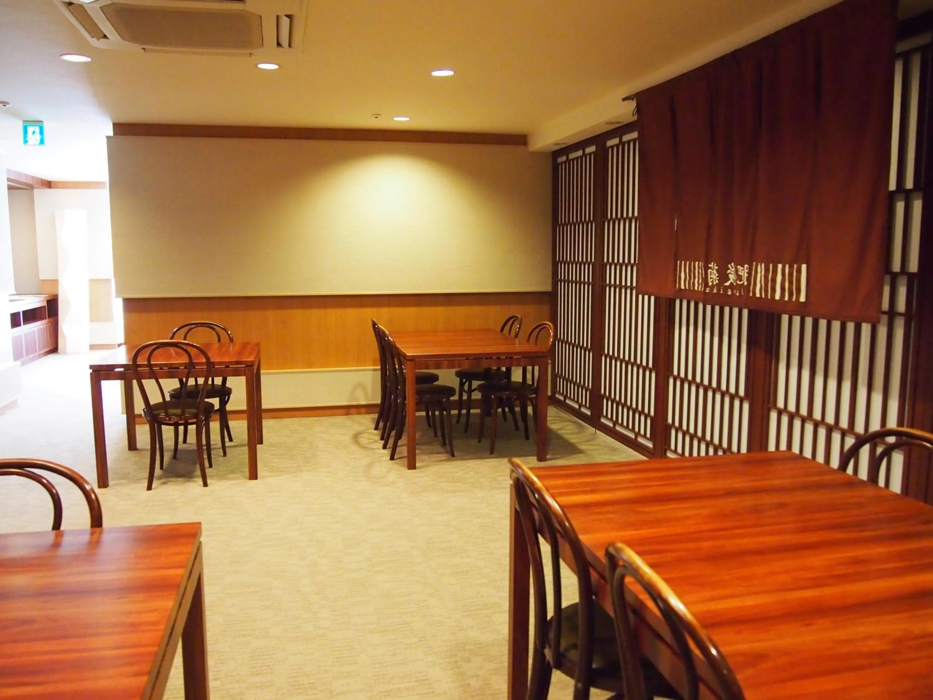 Restaurant/places to eat in Hotel Sunroute Kumamoto