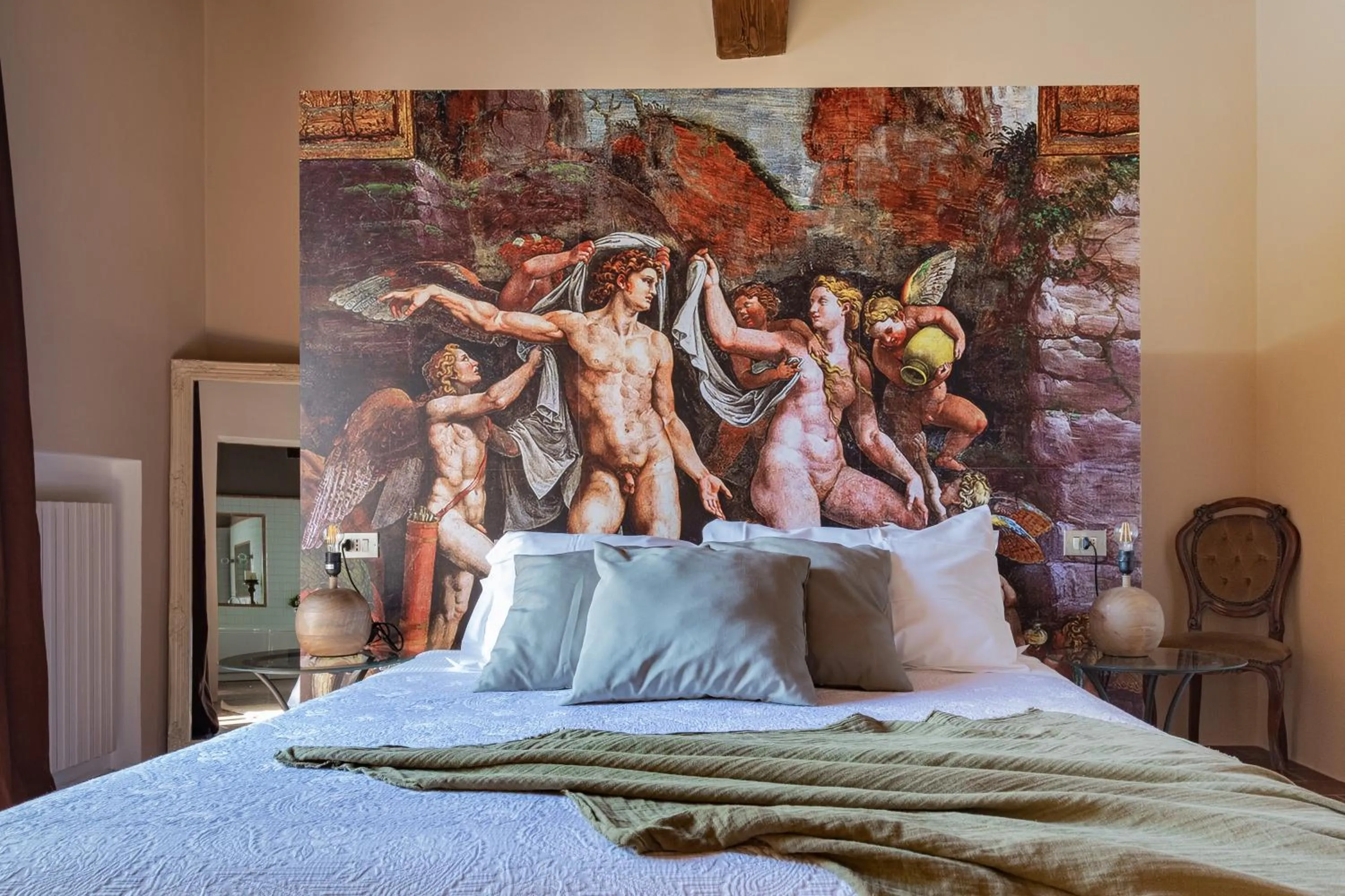 Bedroom, Bed in La Celeste Galeria