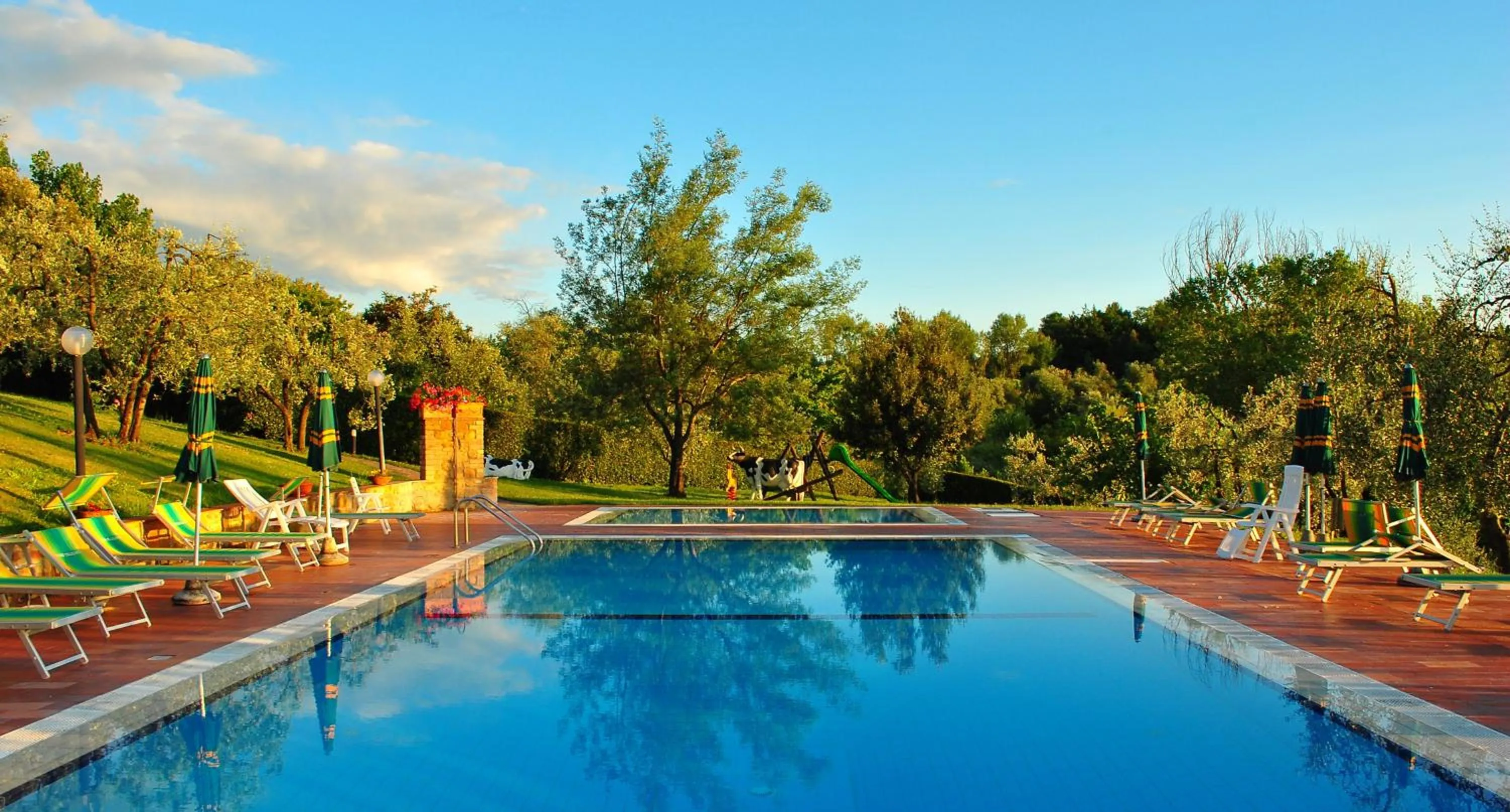 Swimming pool in Borgo Di Collelungo