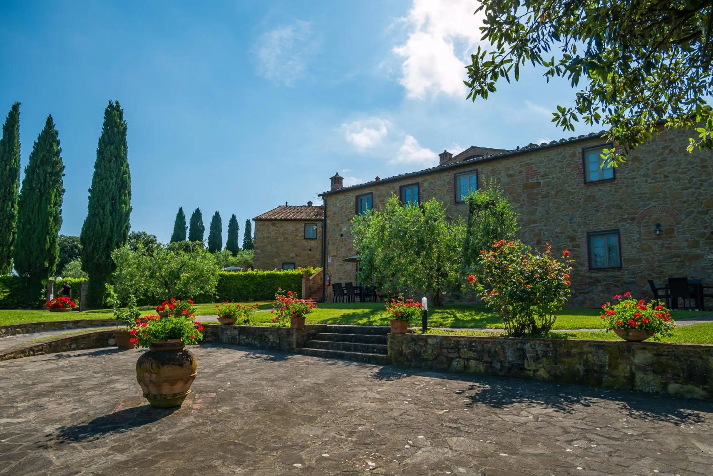Property building in Borgo Di Collelungo