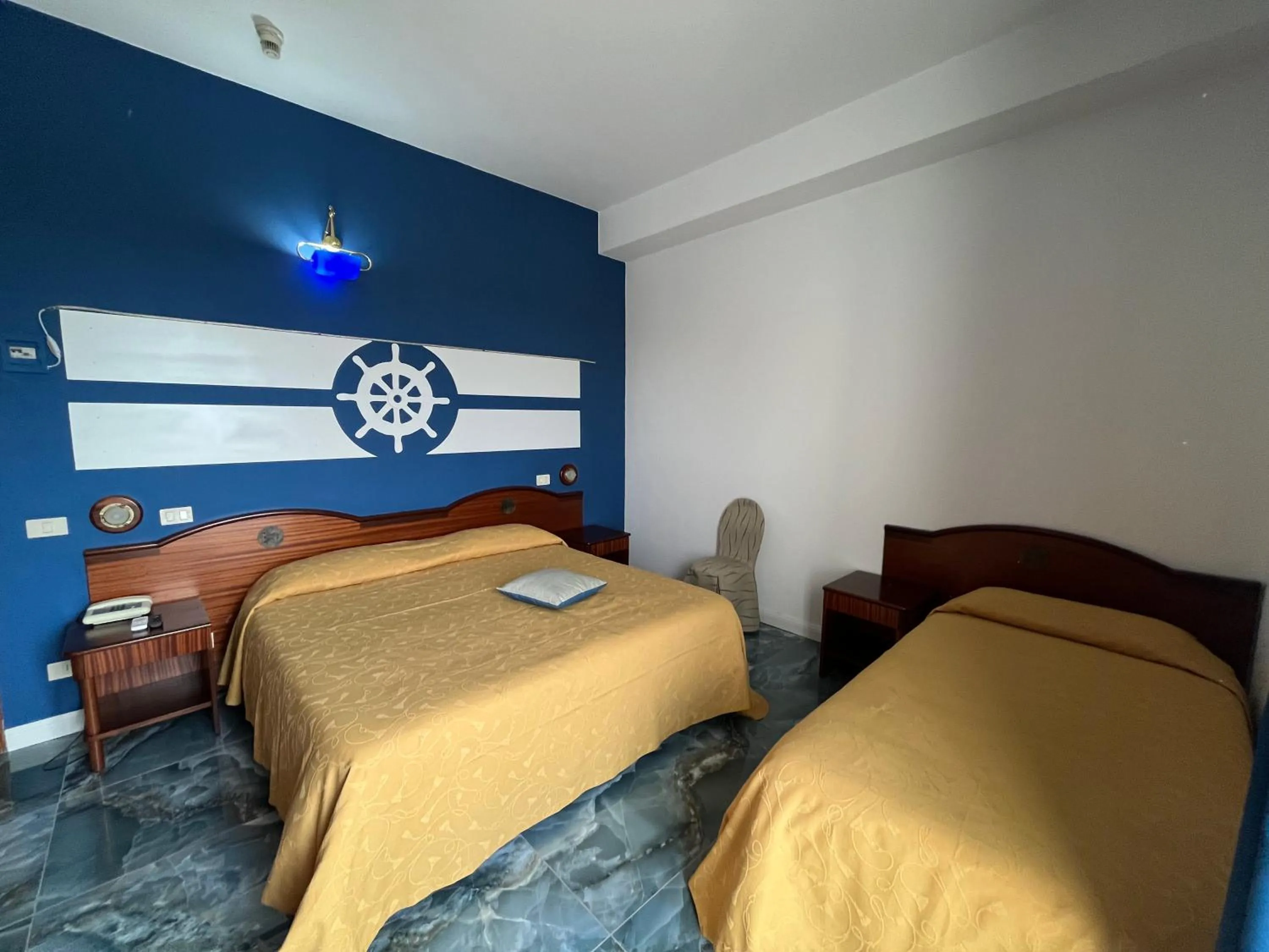 Bedroom, Bed in Hotel La Carruba