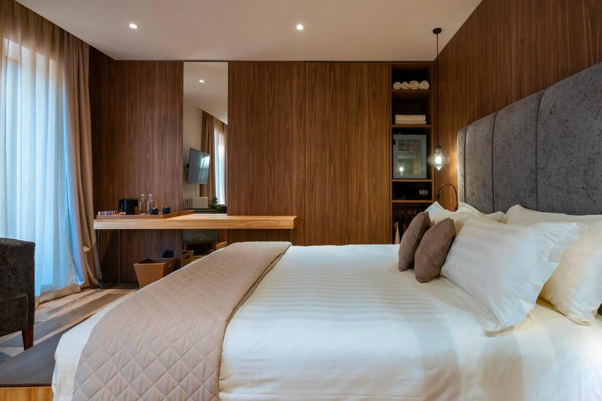 Bedroom, Bed in Hotel Iris