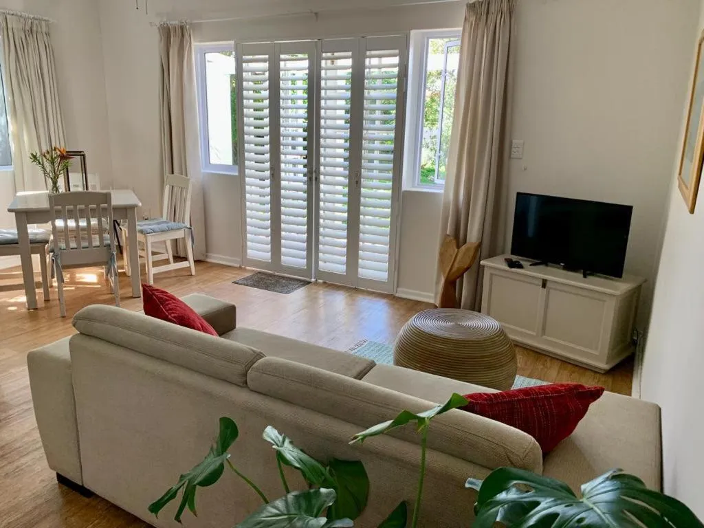 Seating area in Anchor's Rest