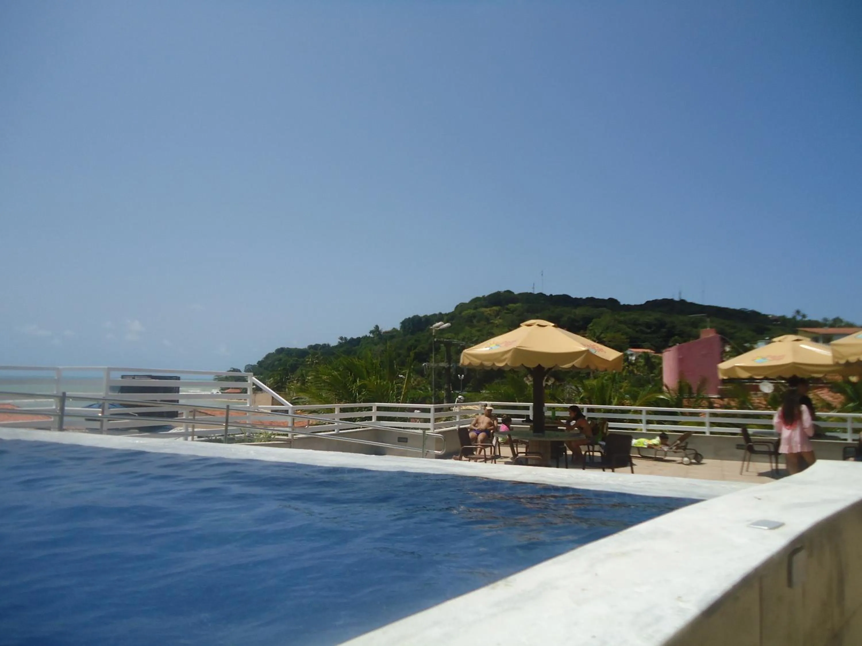 Swimming pool in Flat Pipa's Bay 221