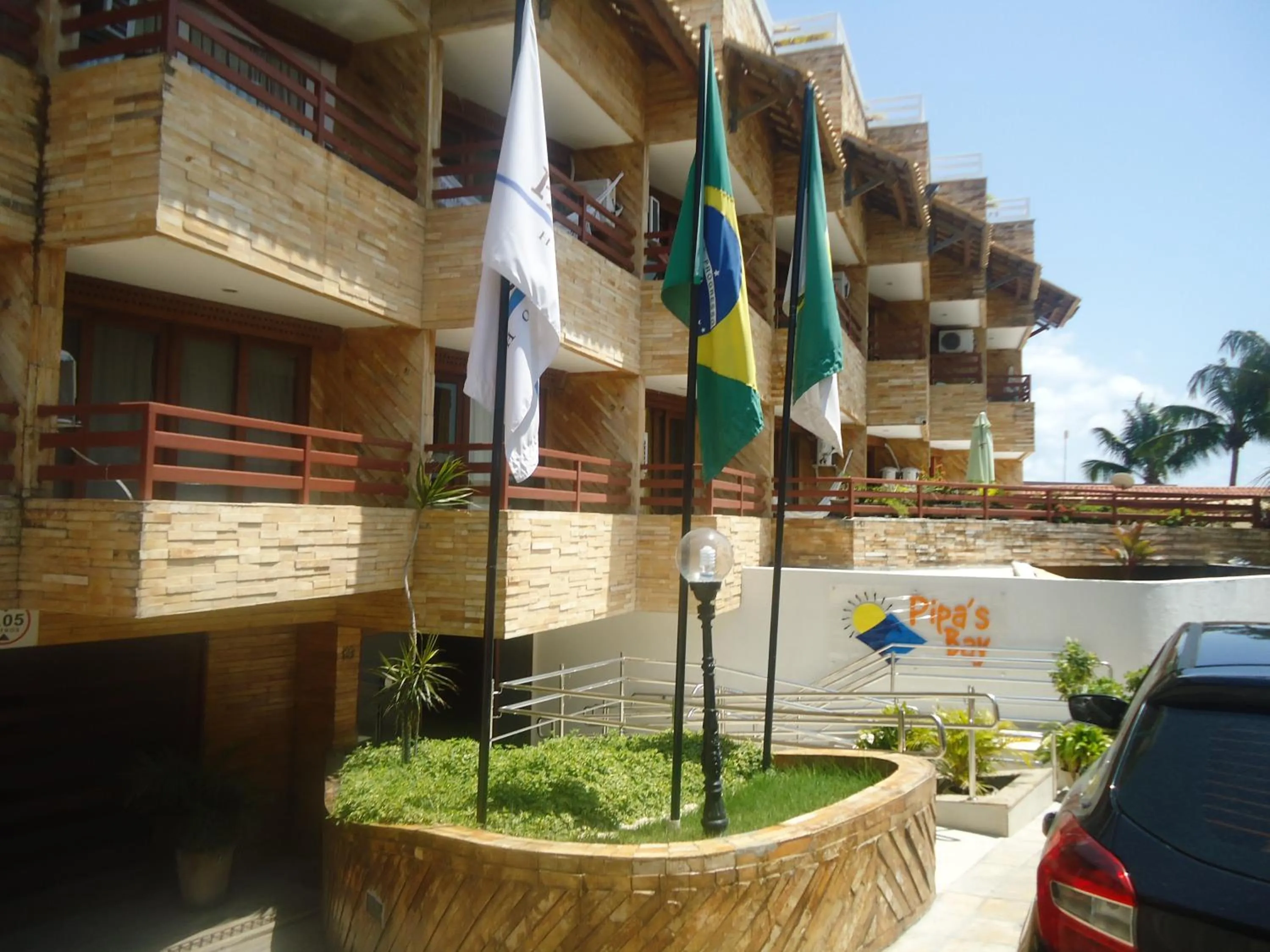 Property building in Flat Pipa's Bay 221