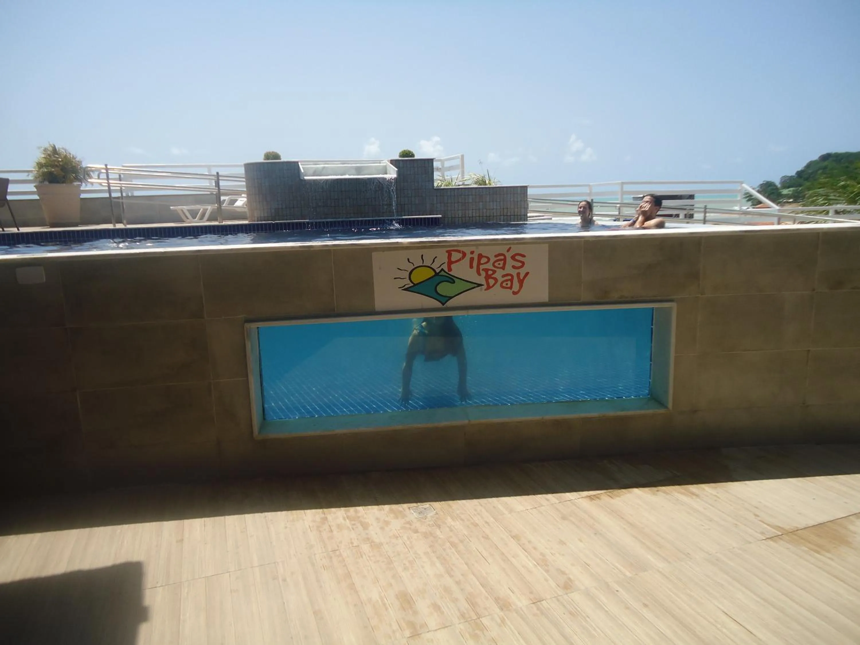 Swimming pool in Flat Pipa's Bay 221