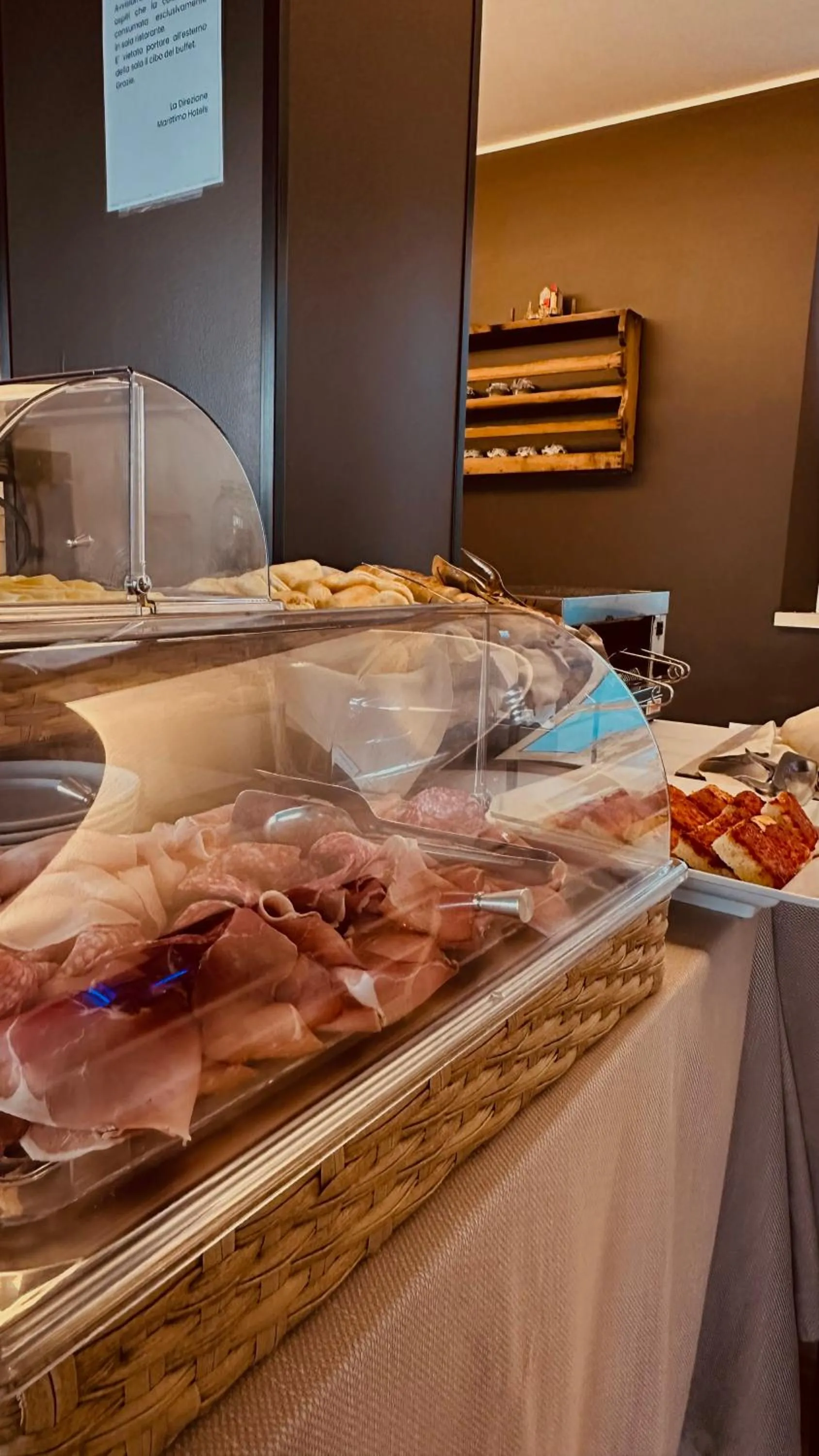 Breakfast in MARITTIMO Riccione - Hotel Clipper FRONTE MARE