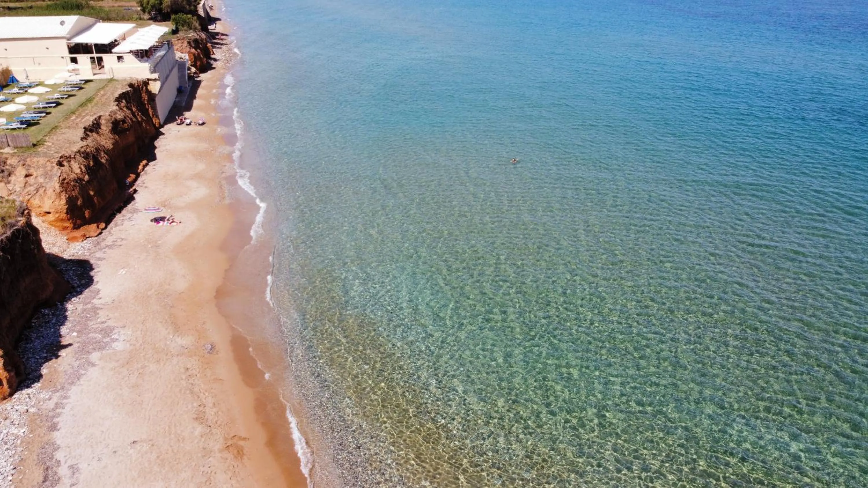 Day in Almyra Apartments & Suites