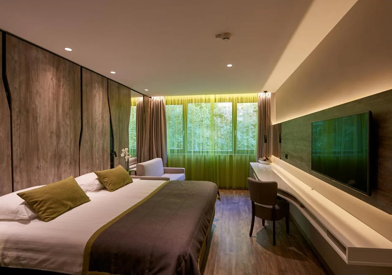 Photo of the whole room, Bed in Postojna Cave Hotel Jama