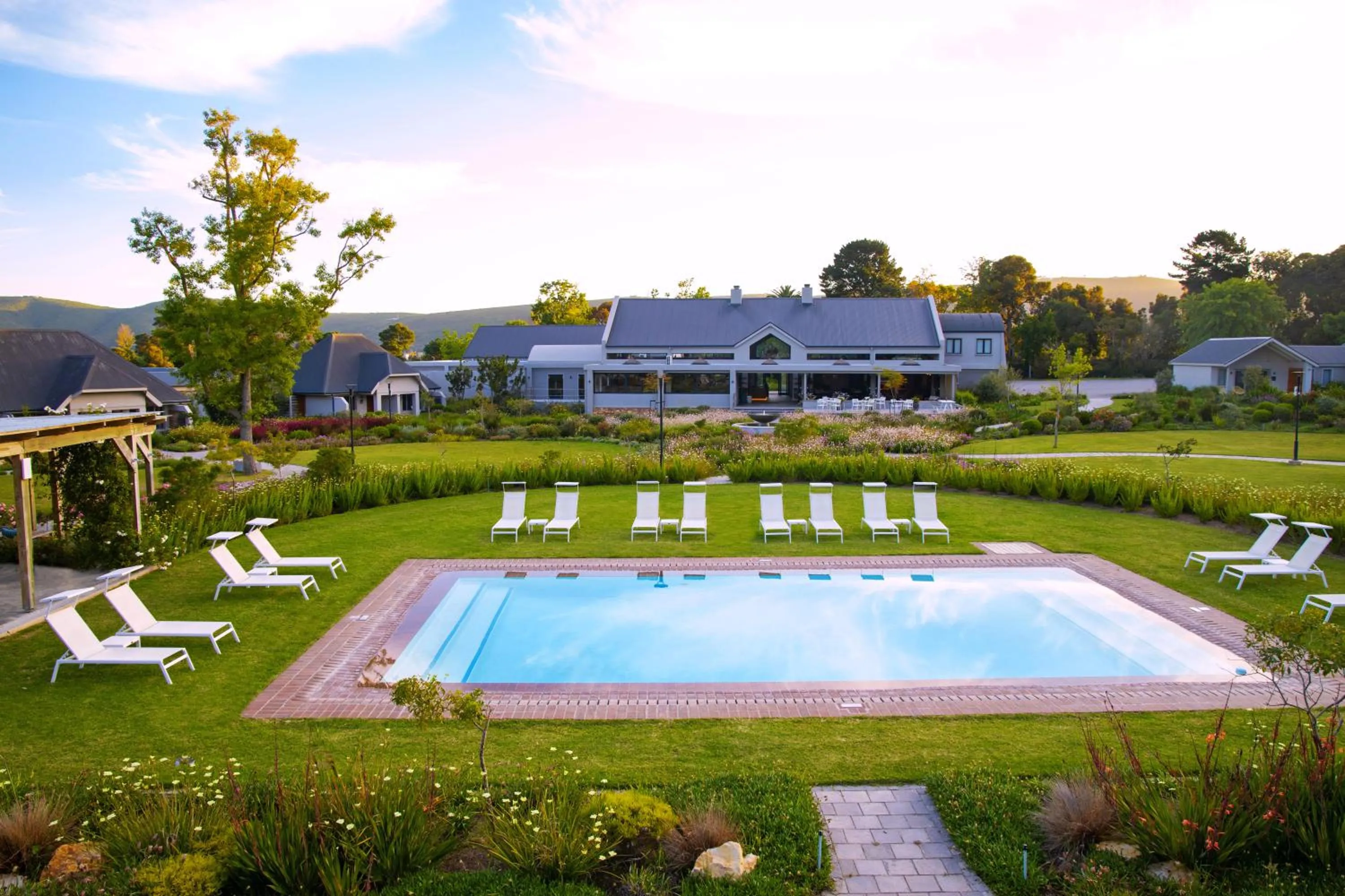 Pool view in Knysna Hollow Country Estate