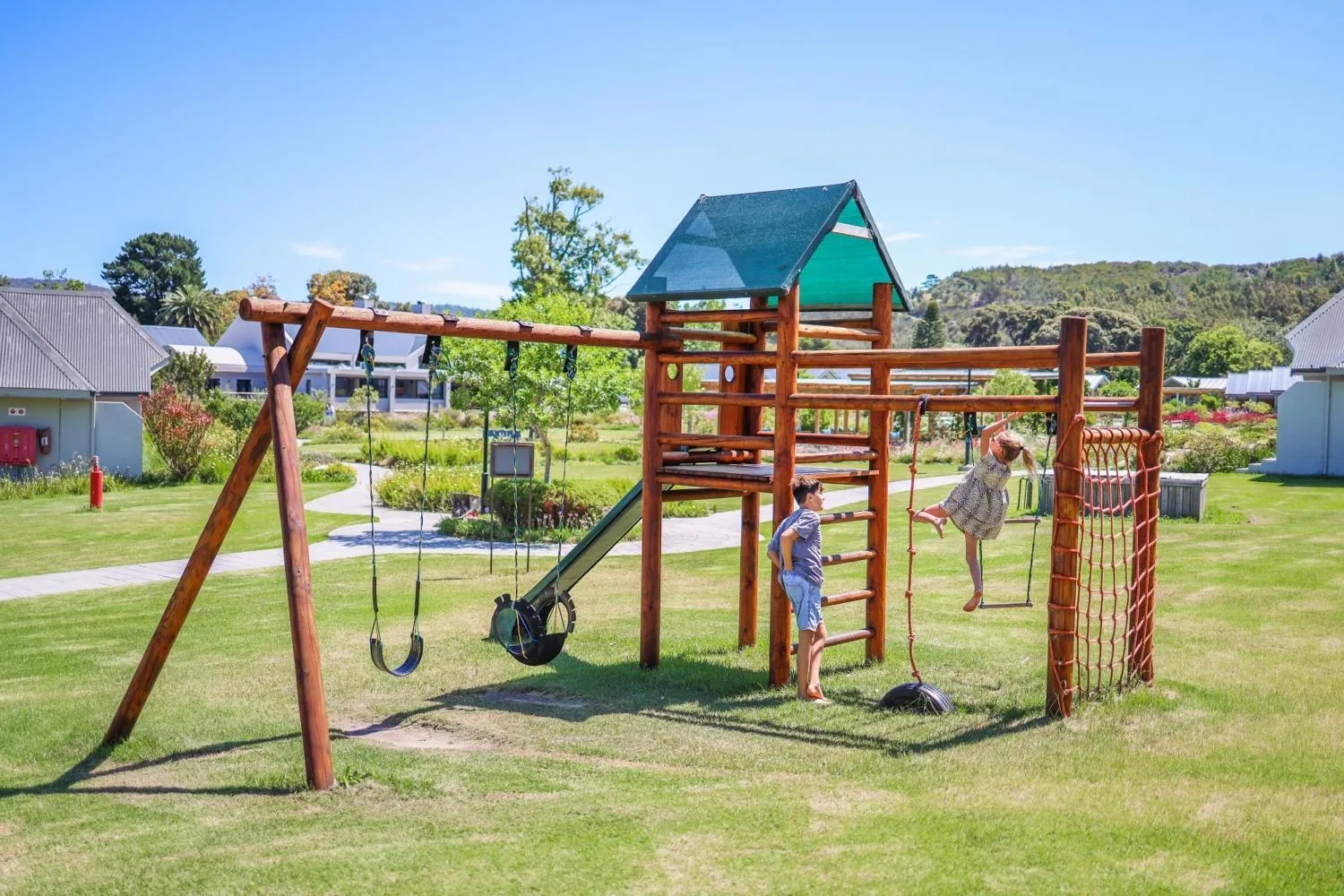 Property building in Knysna Hollow Country Estate