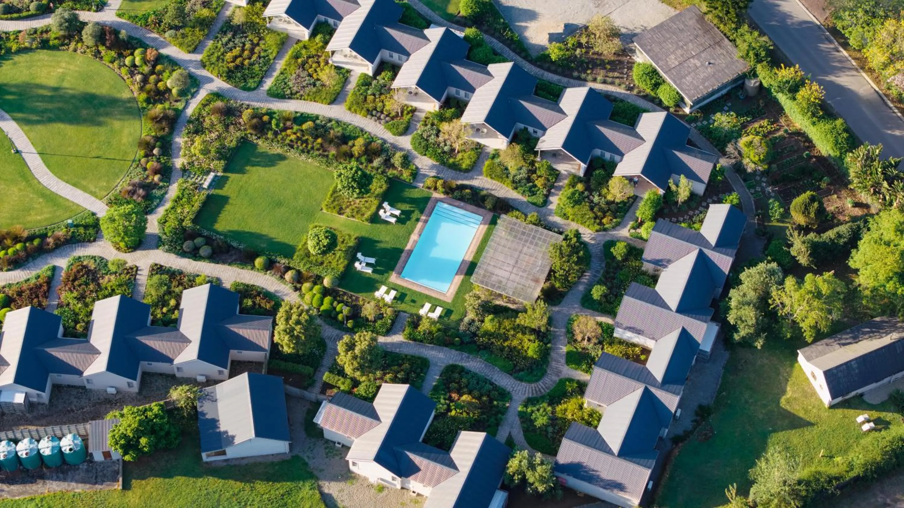 Property building in Knysna Hollow Country Estate