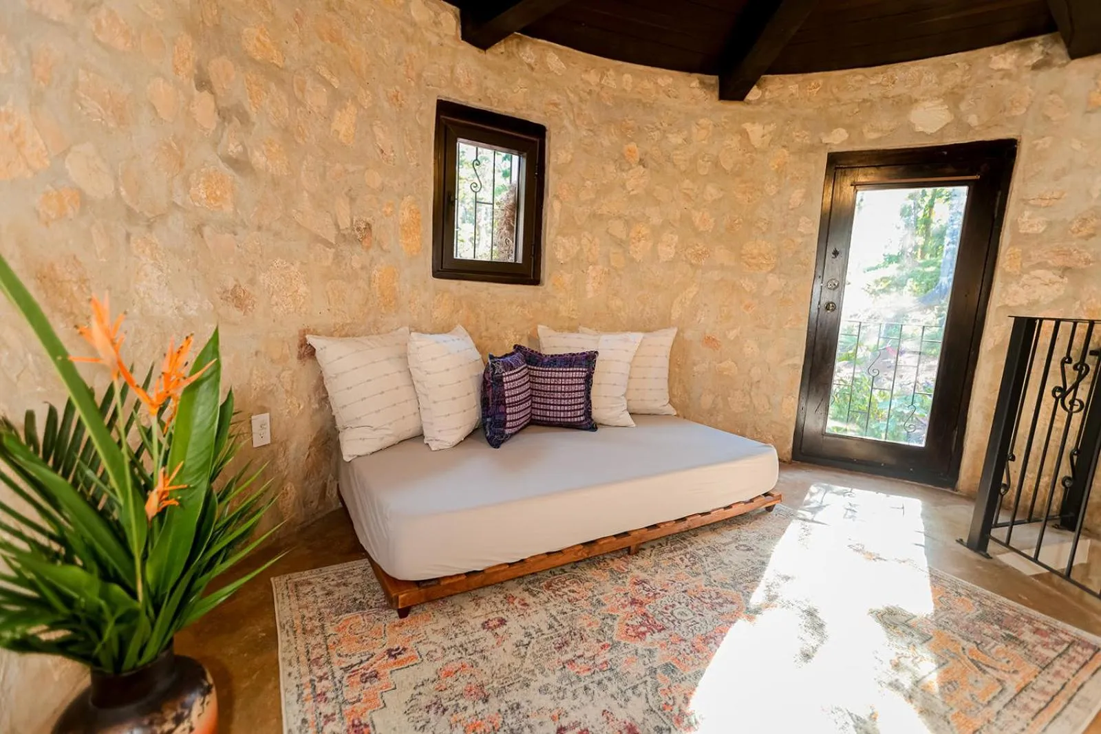 Photo of the whole room in Sattva Land