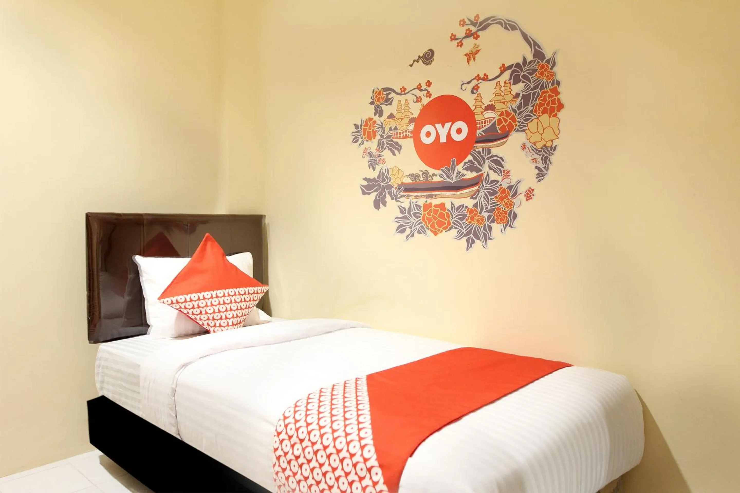 Bedroom, Bed in Hotel O Rumah Ayub Syariah