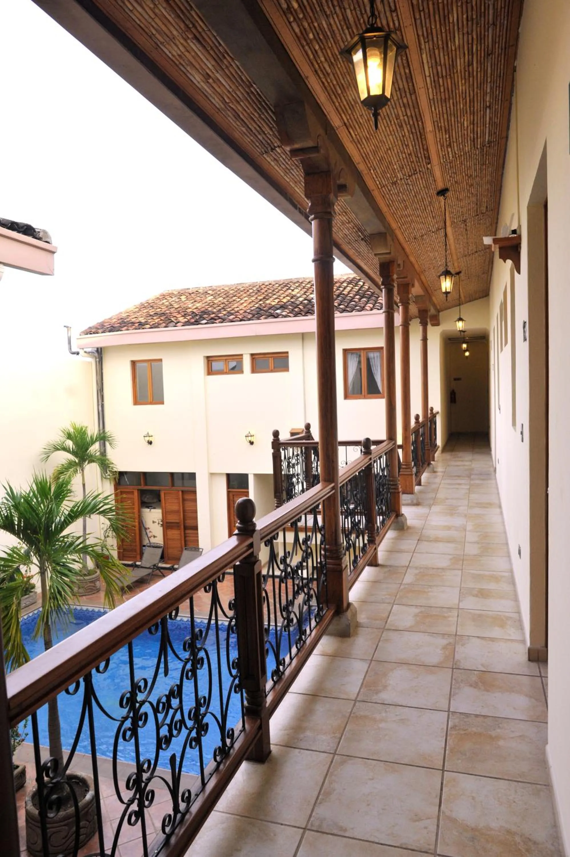 Pool view in El Almirante