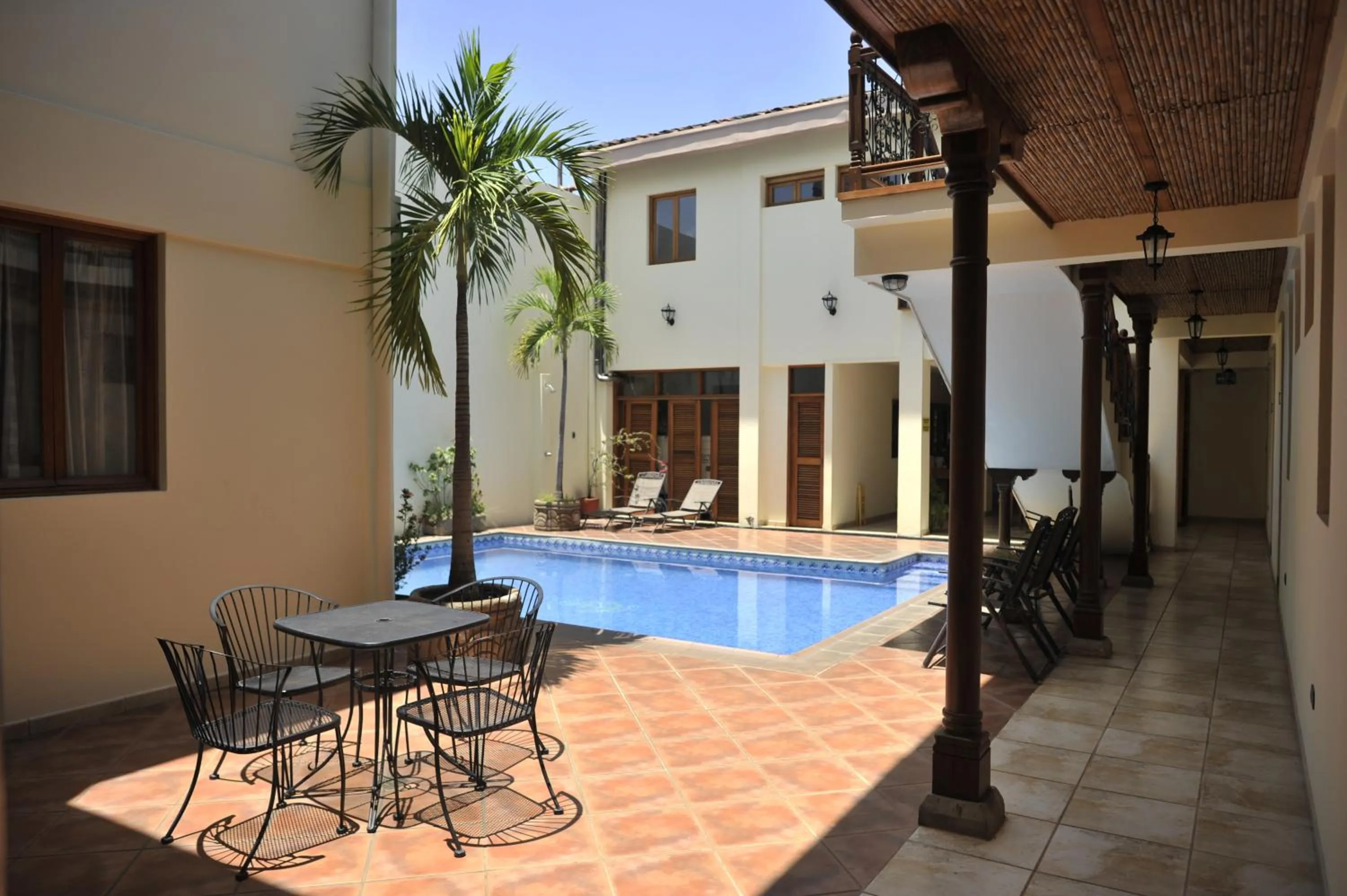 Swimming pool in El Almirante