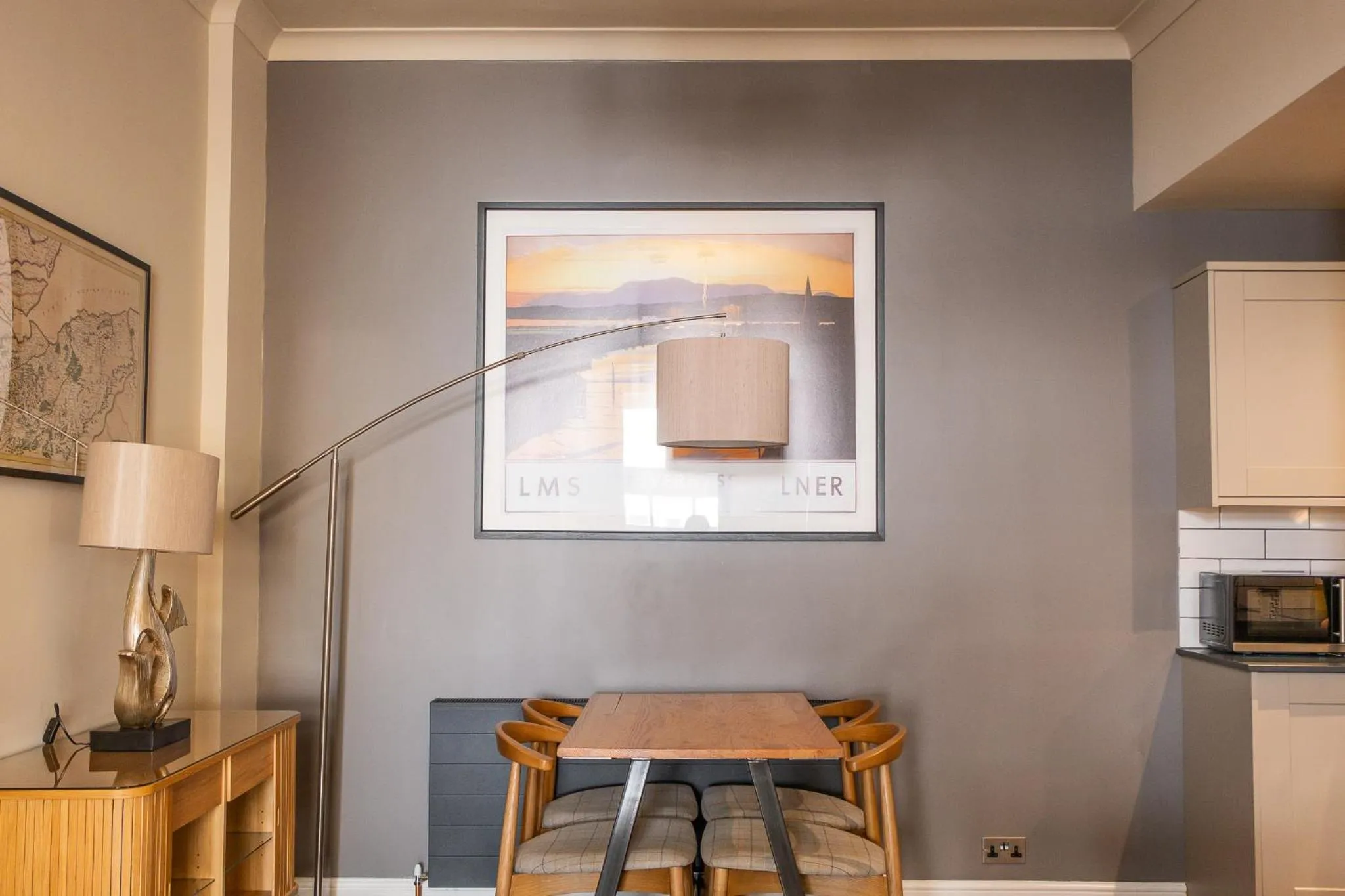 Dining area in The Glen Mhor Apartments