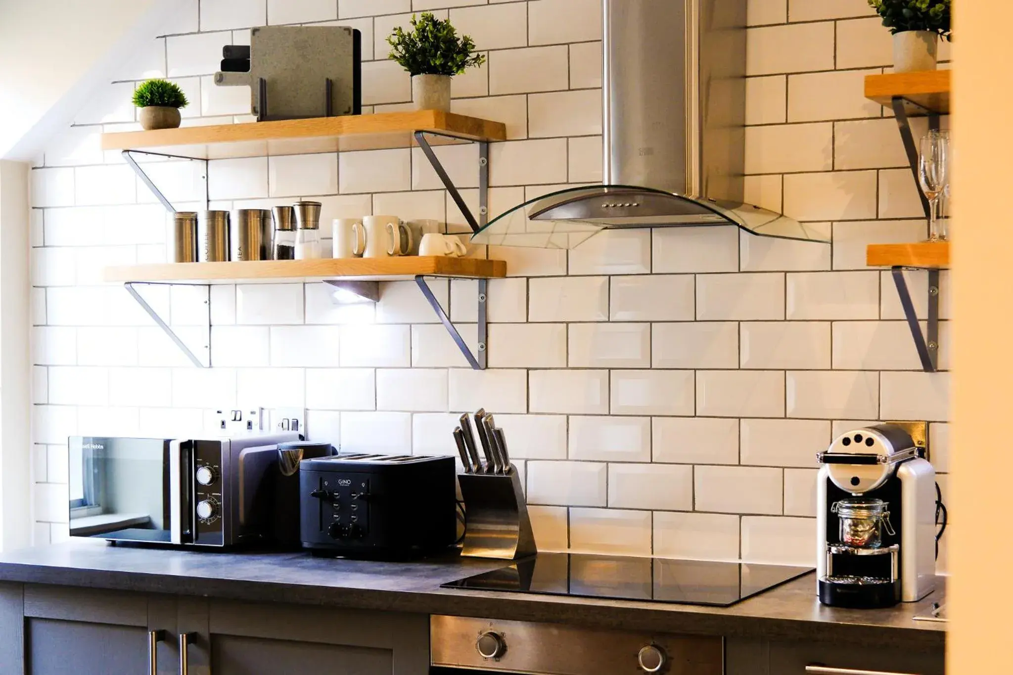 Two-Bedroom Apartment (4 Adults + 2 Children) in The Glen Mhor Apartments Two-Bedroom Apartment (4 Adults + 2 Children) in The Glen Mhor Apartments