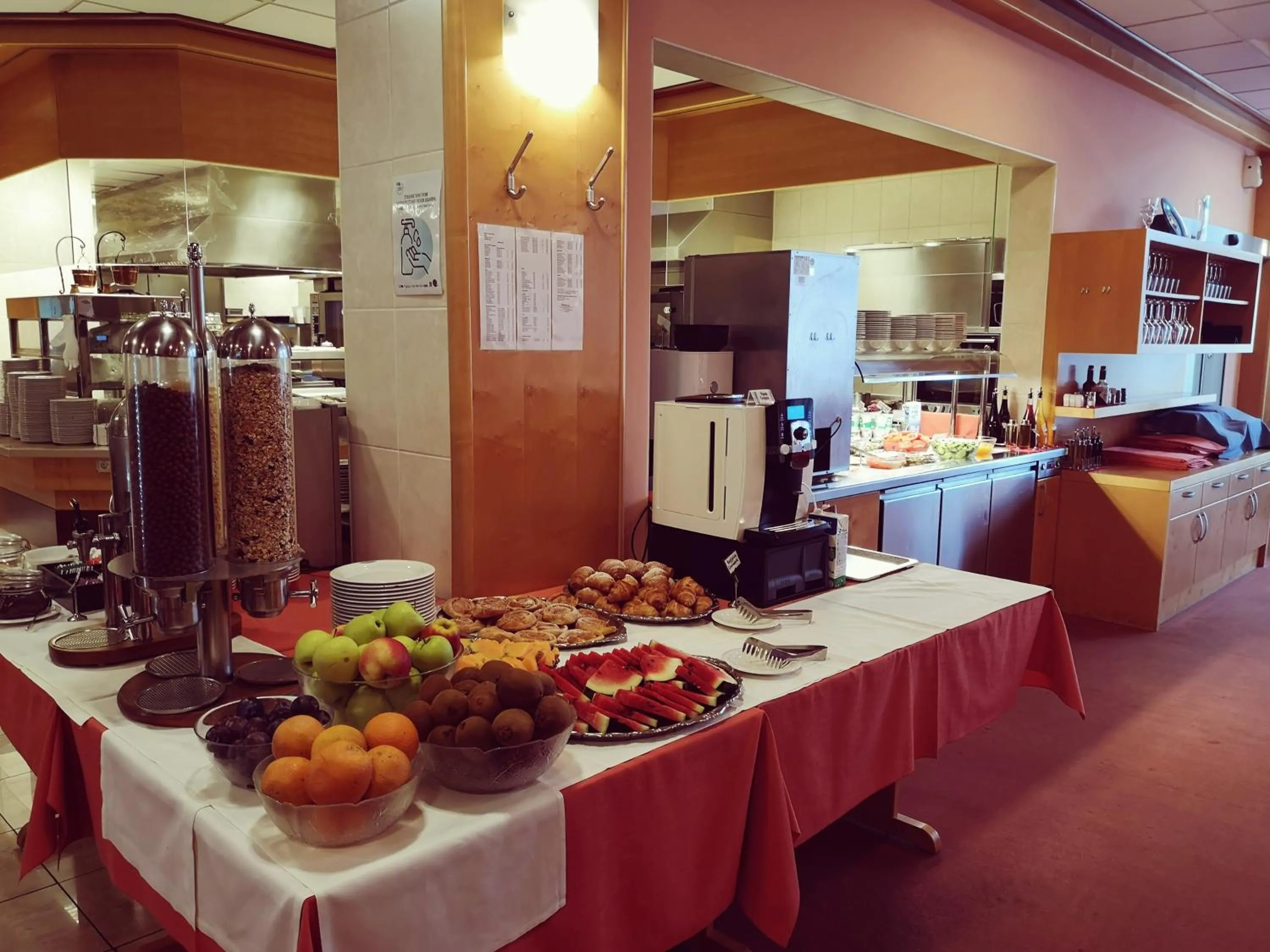 Breakfast in Hotel Krek Superior