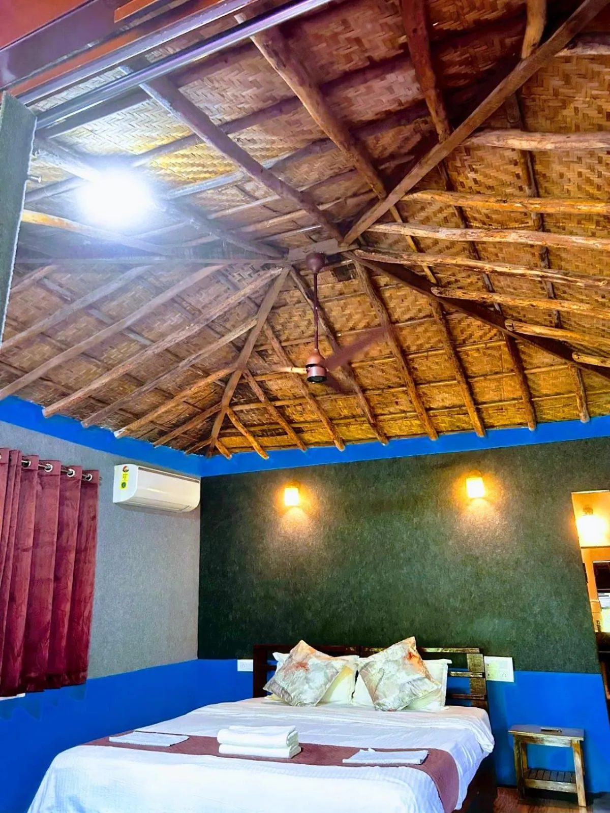 Bed in Samyama Retreat