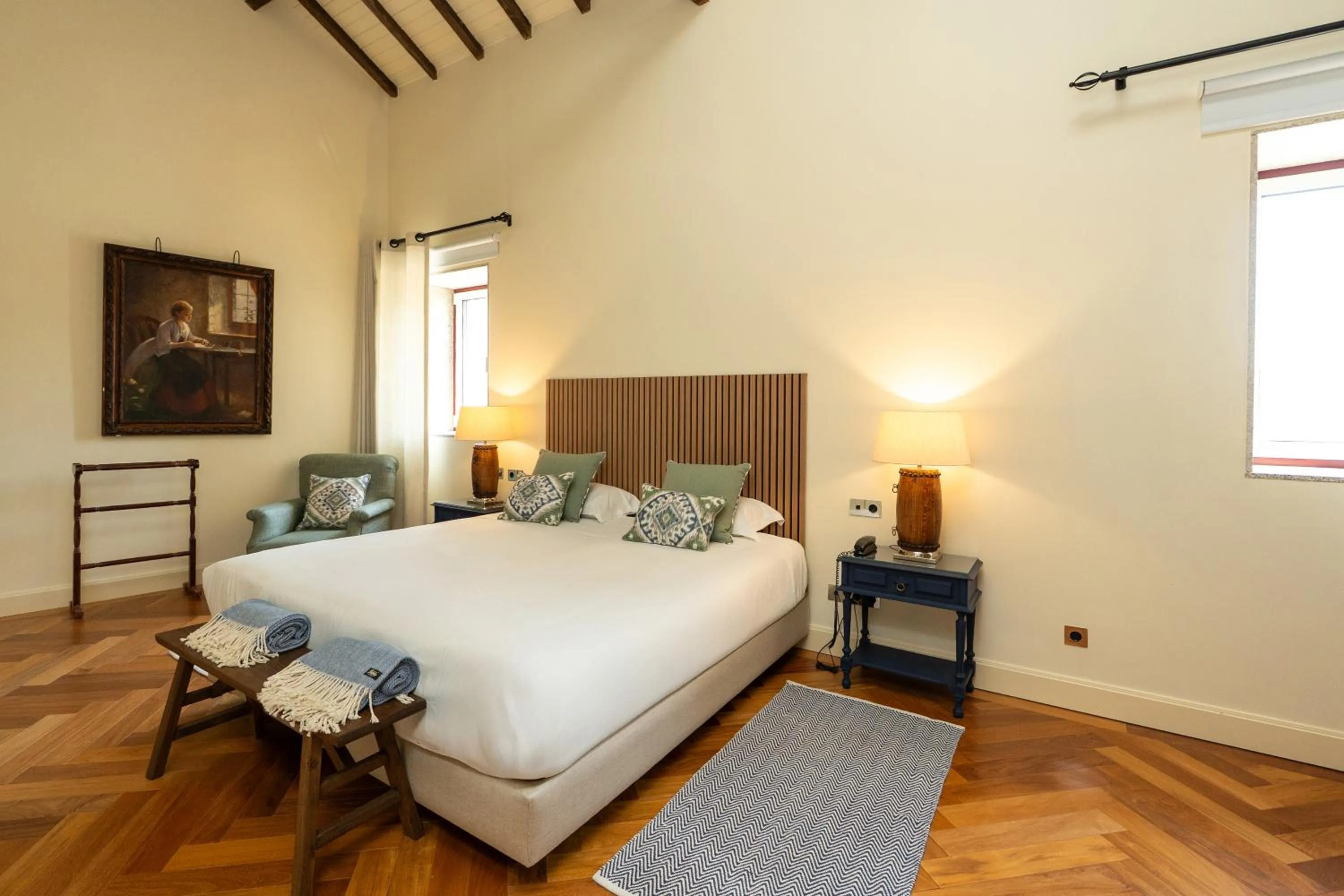 Bed in The Manor House Celeirós