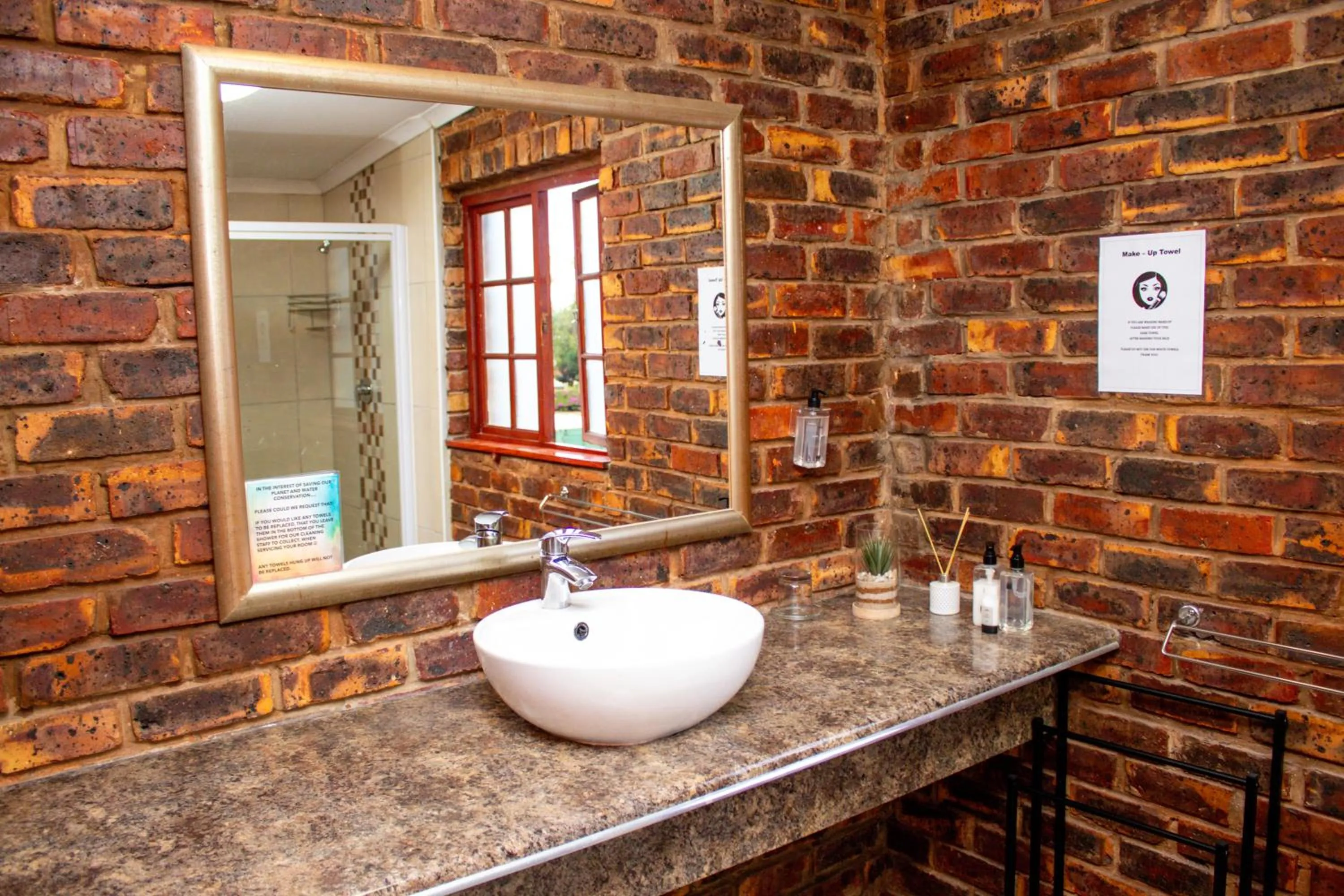 Bathroom in Storms River Guest Lodge