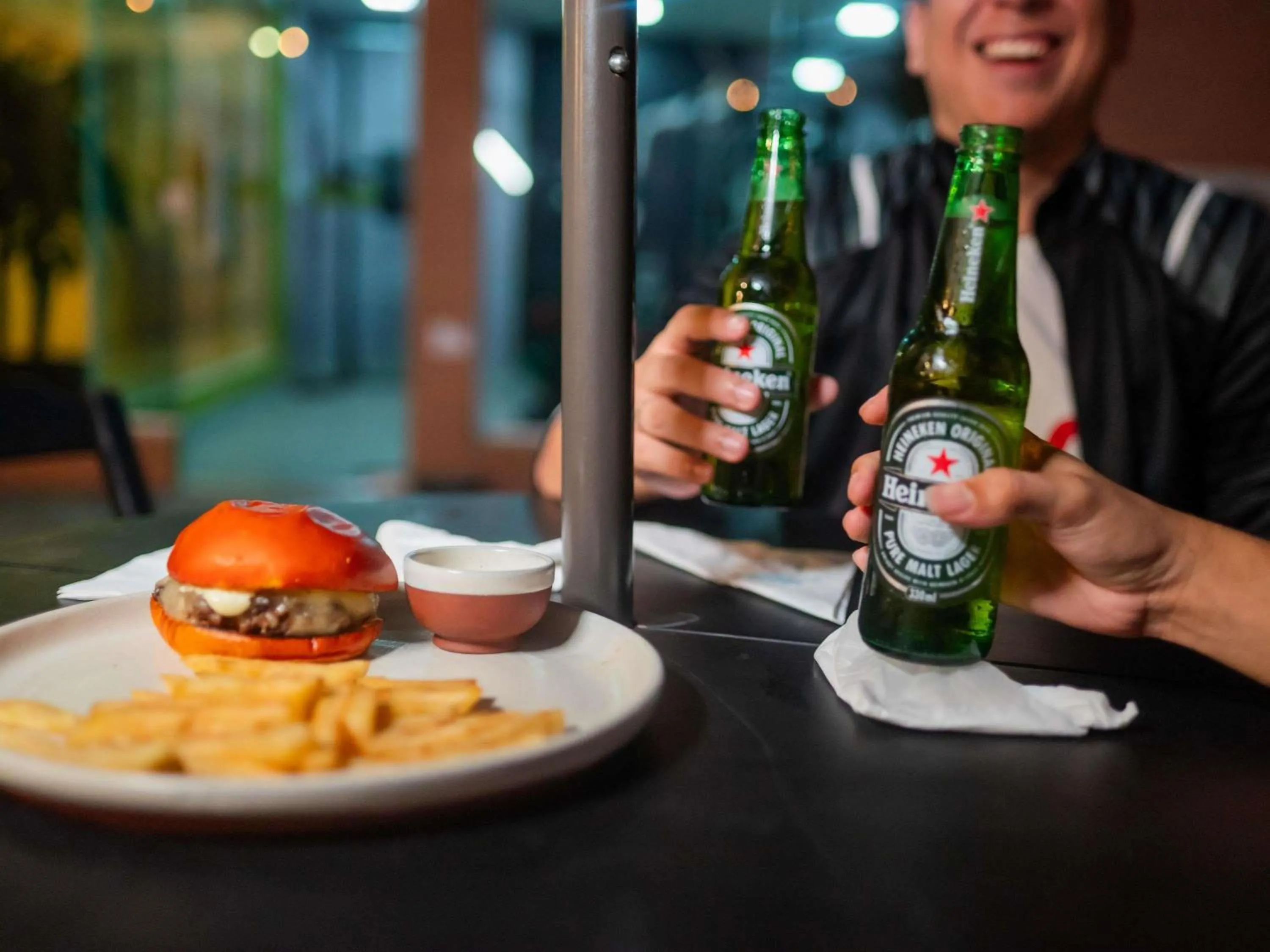 Lounge or bar in ibis Styles Manaus