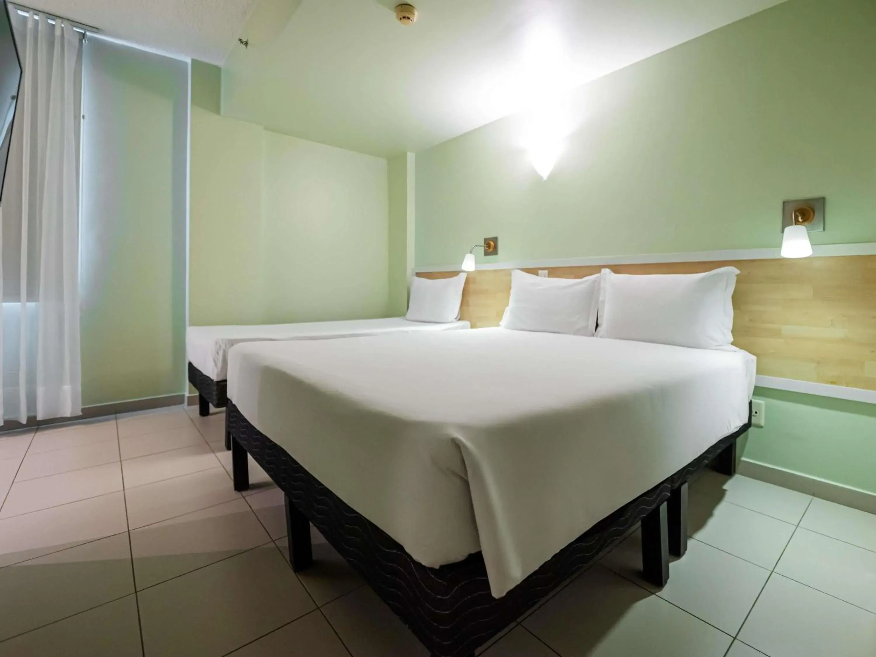 Triple Room - Disability Access in ibis Styles Manaus Triple Room - Disability Access in ibis Styles Manaus