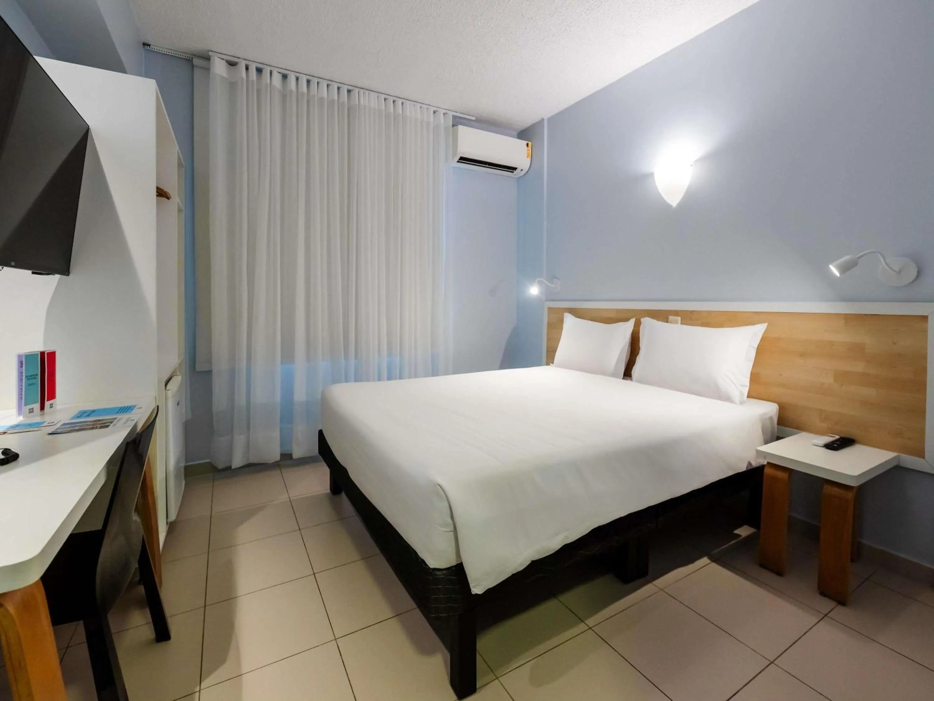 Bedroom, Bed in ibis Styles Manaus