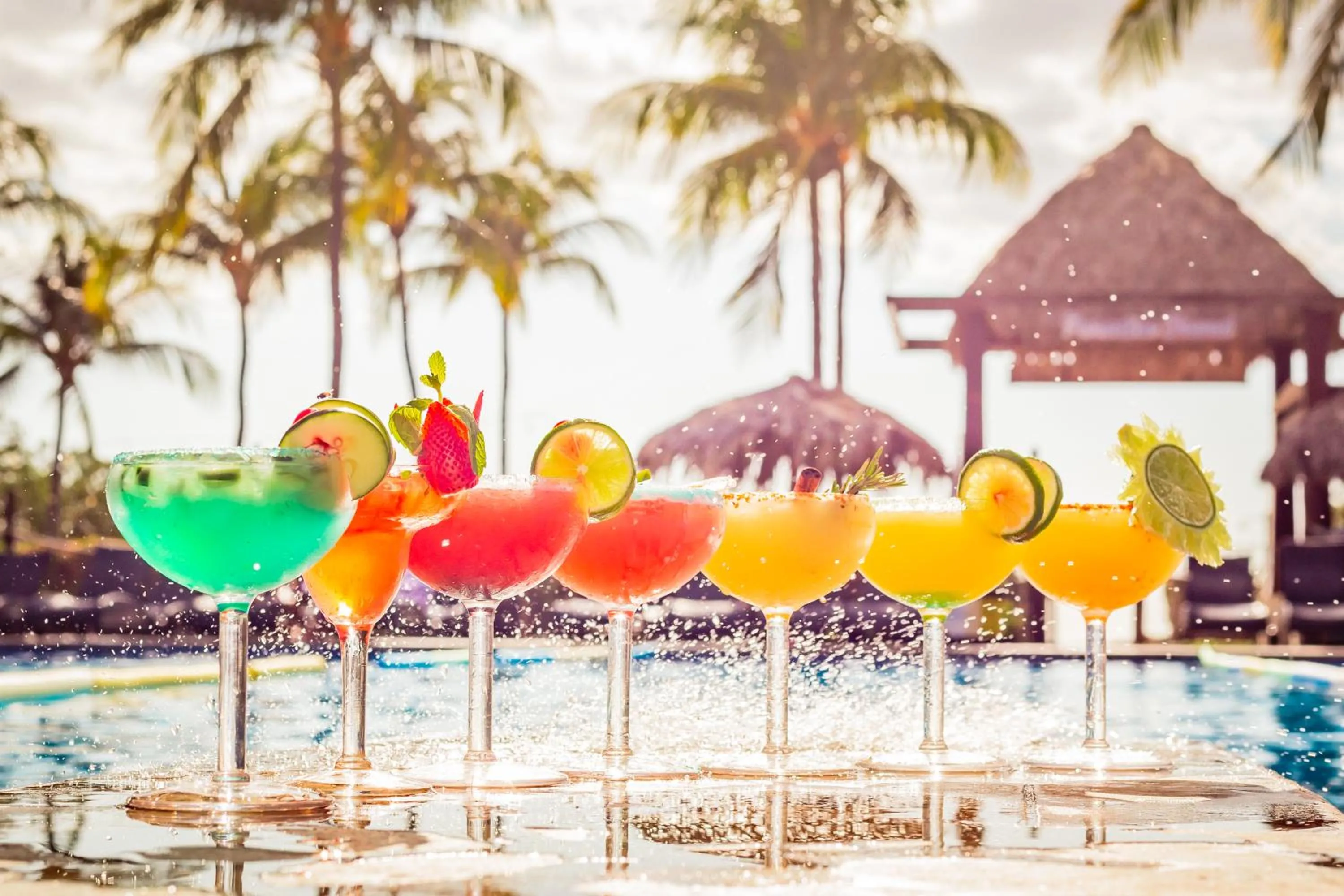 Lounge or bar in Margaritaville Beach Resort Playa Flamingo