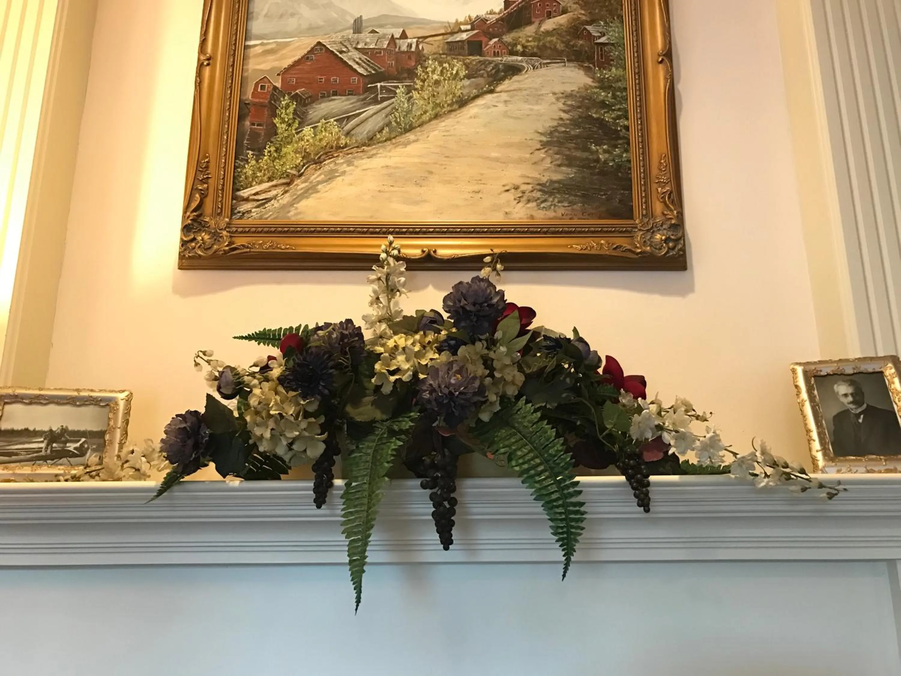 Decorative detail in Historic Anchorage Hotel