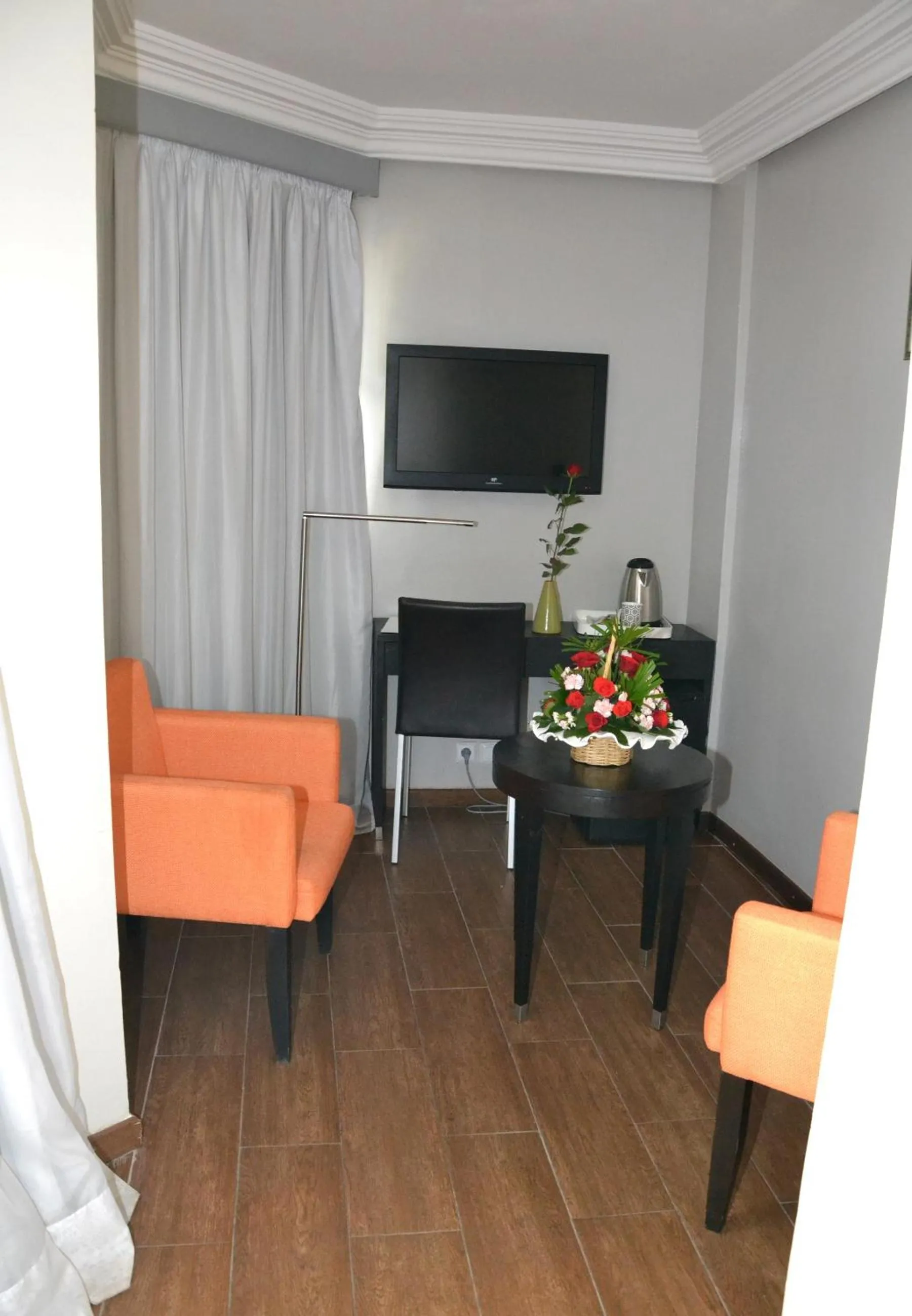 TV and multimedia in Ubay Hotel